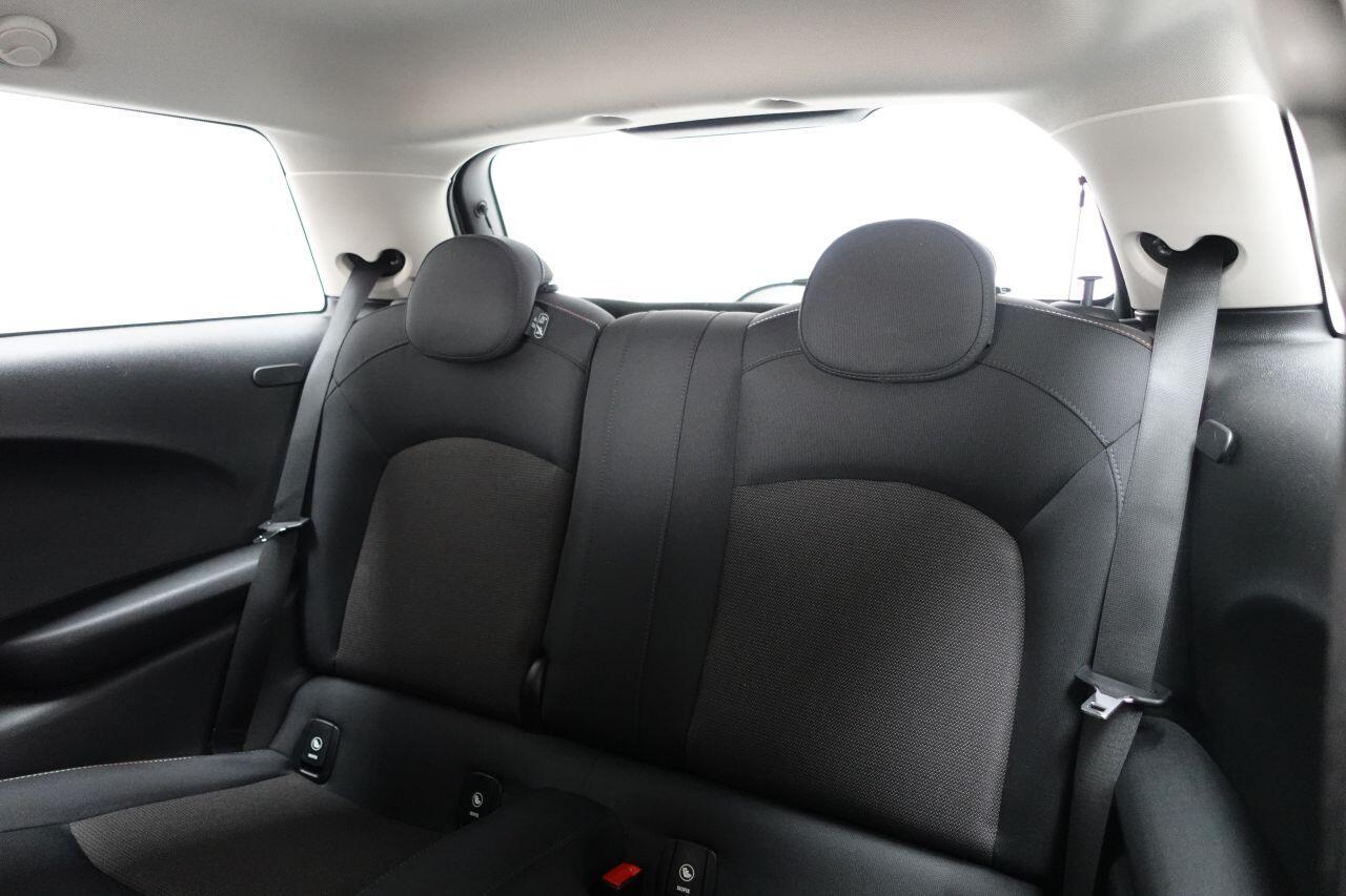 MINI Hatch - Image 20