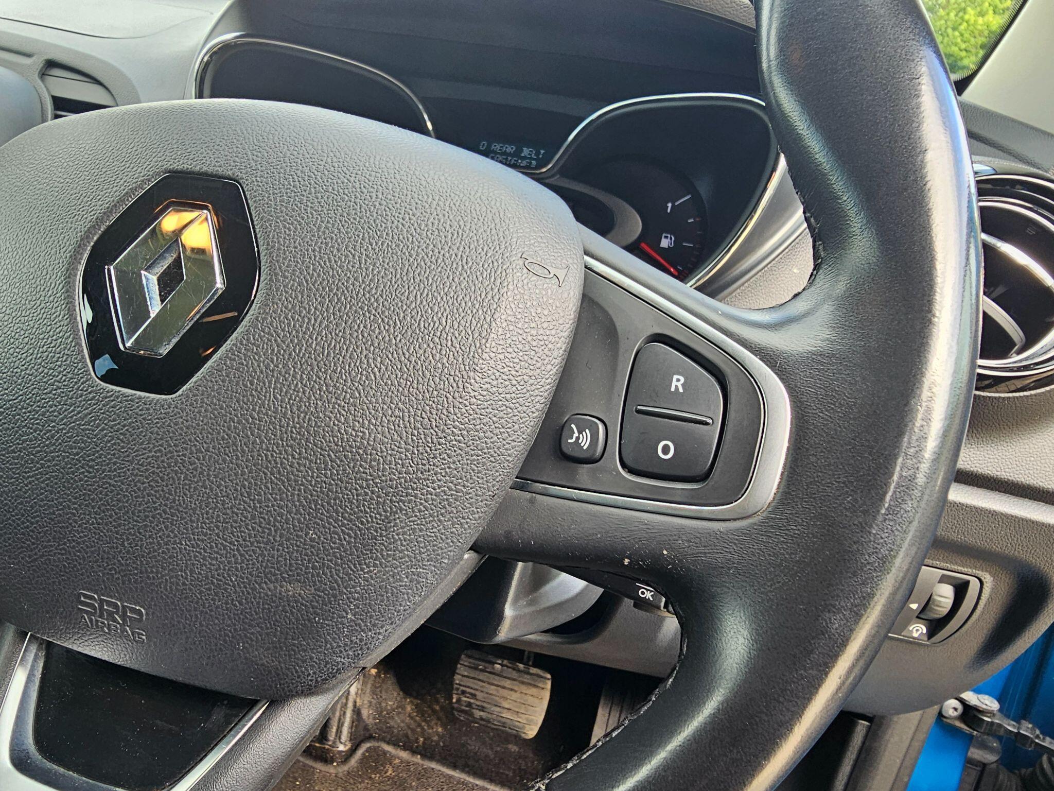 Renault Captur - Image 25