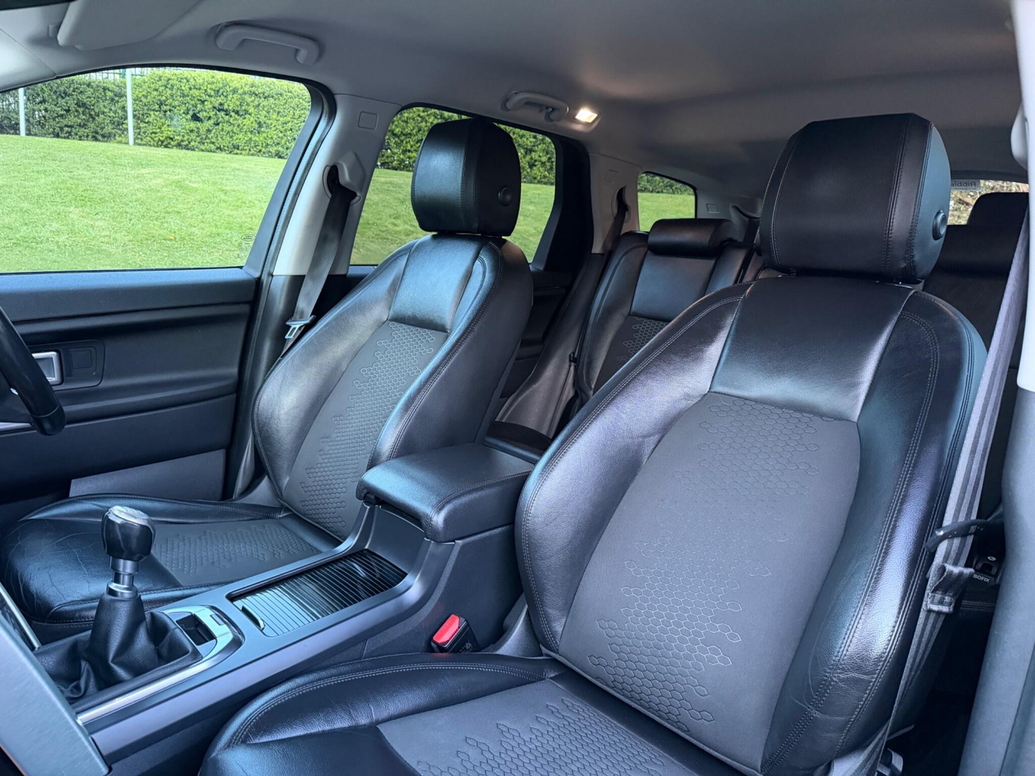 Land Rover DISCOVERY SPORT - Image 36