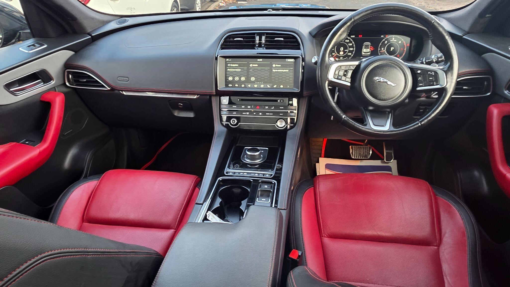 Jaguar F-Pace - Image 27