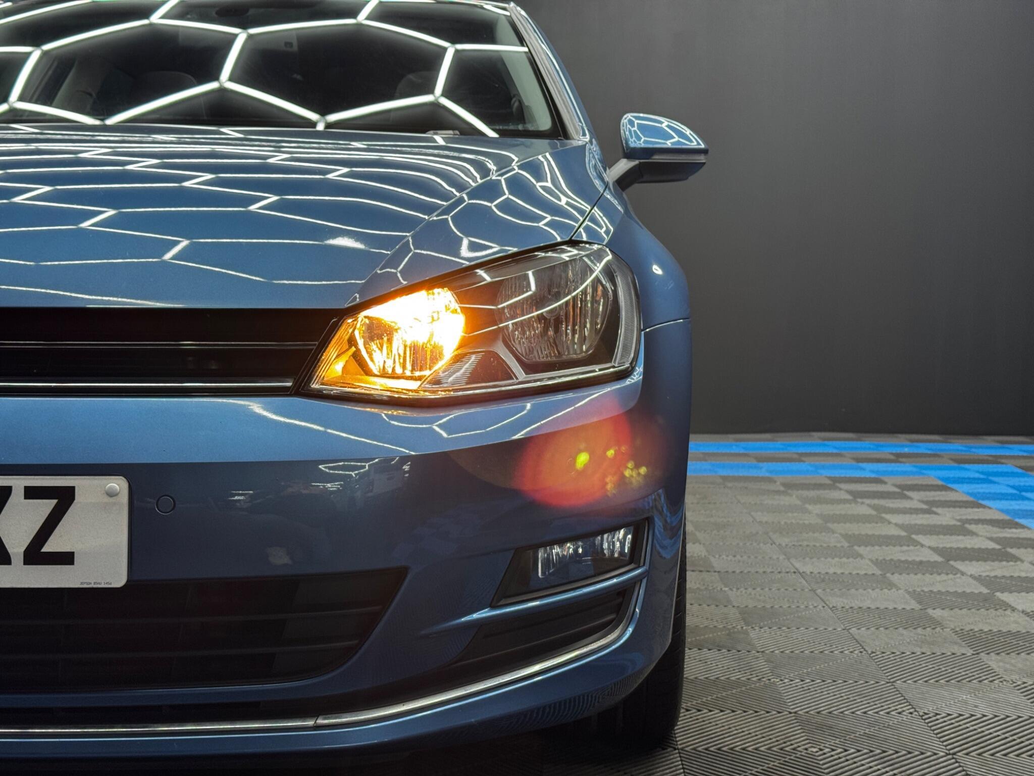 Volkswagen Golf - Image 45