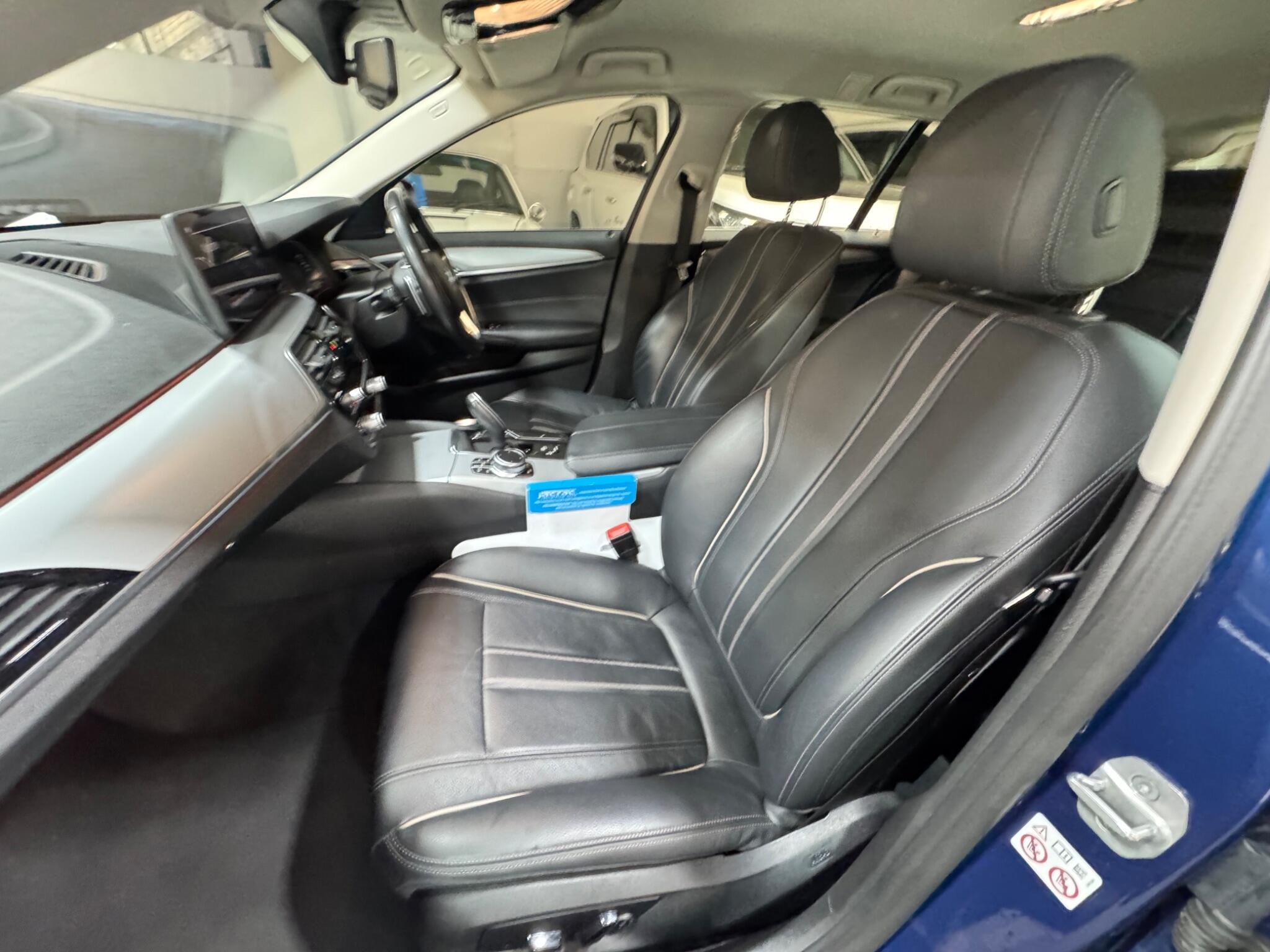 BMW 5 Series - Image 10