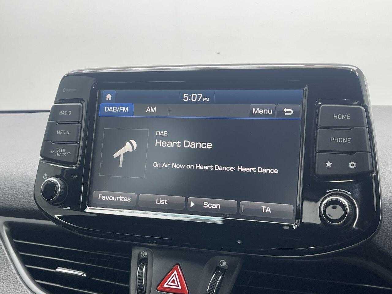 Hyundai i30 - Image 36