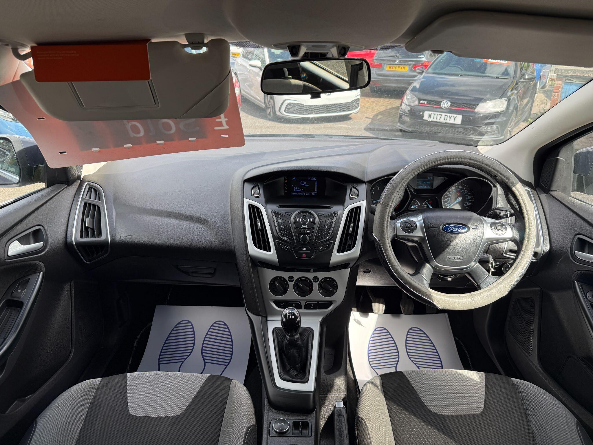 Ford Focus - Image 3