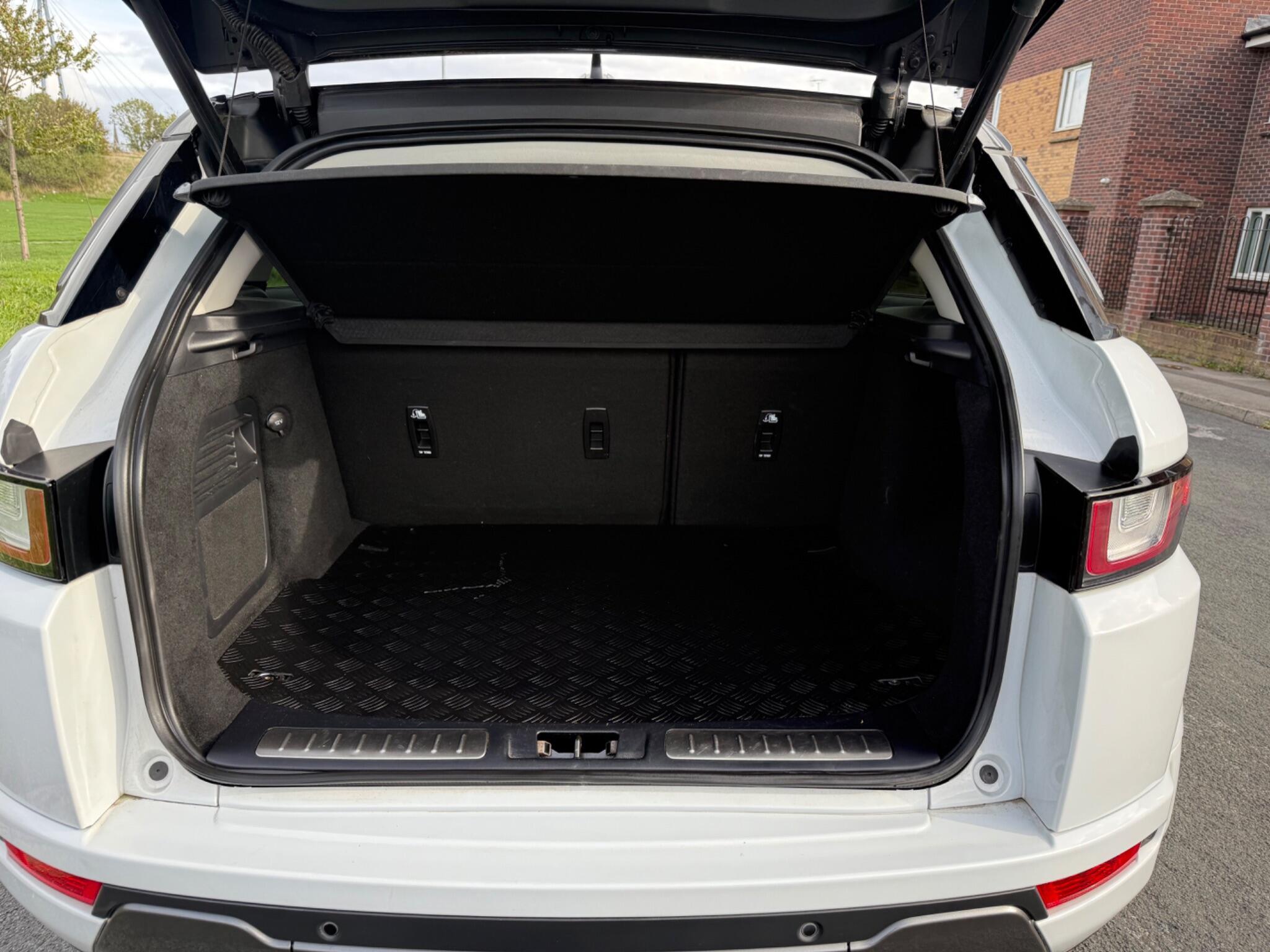 Land Rover Range Rover Evoque - Image 17