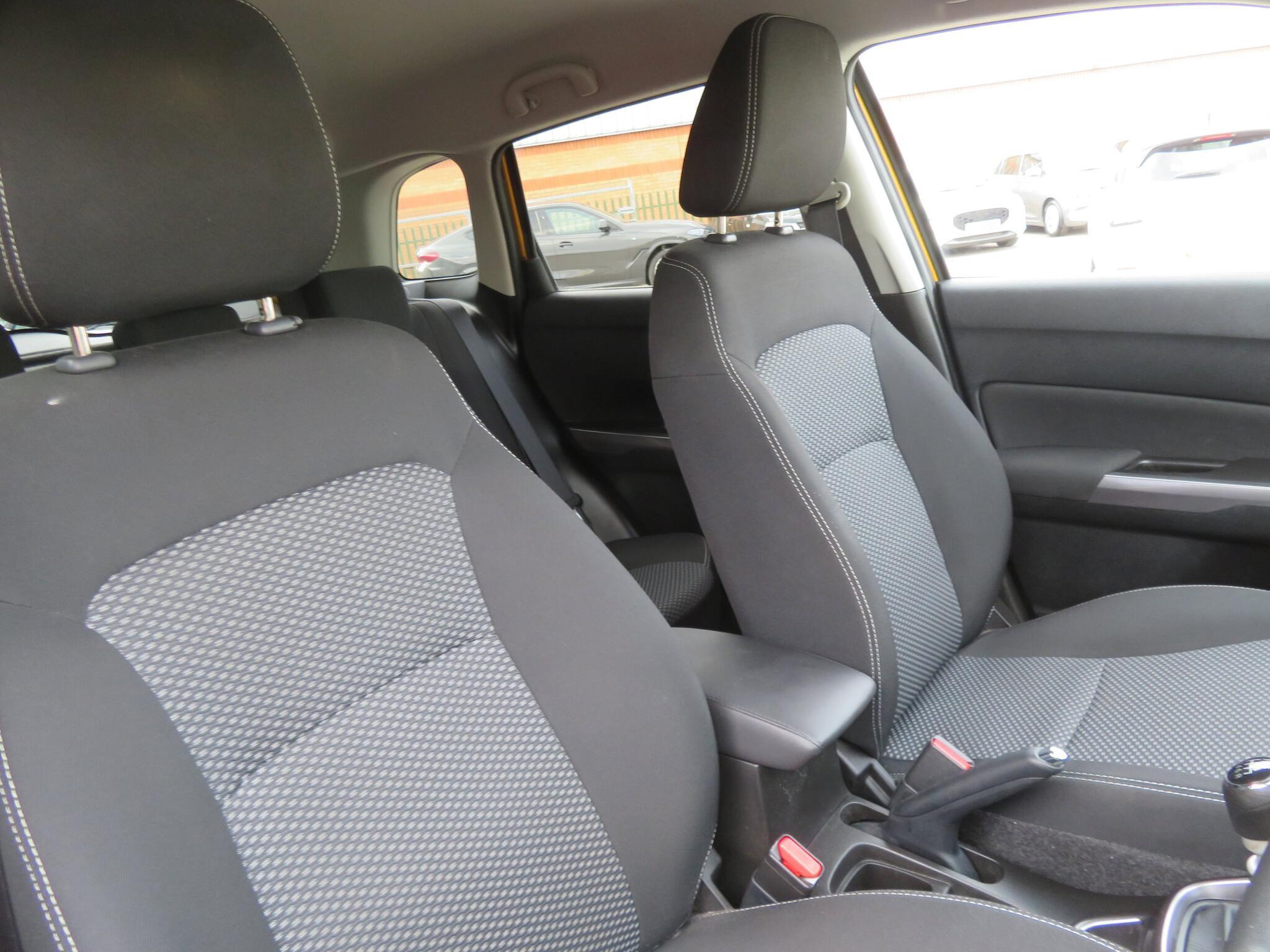 Suzuki Vitara - Image 15