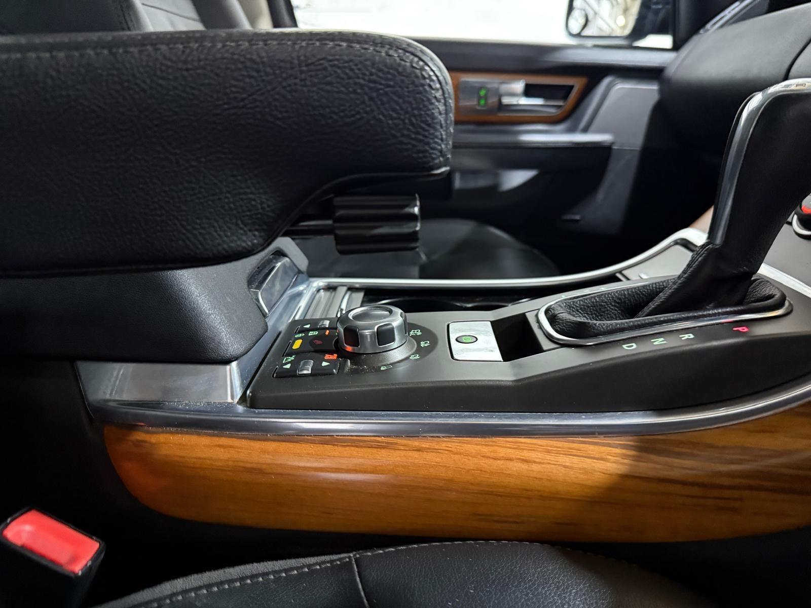 Land Rover RANGE ROVER SPORT - Image 17