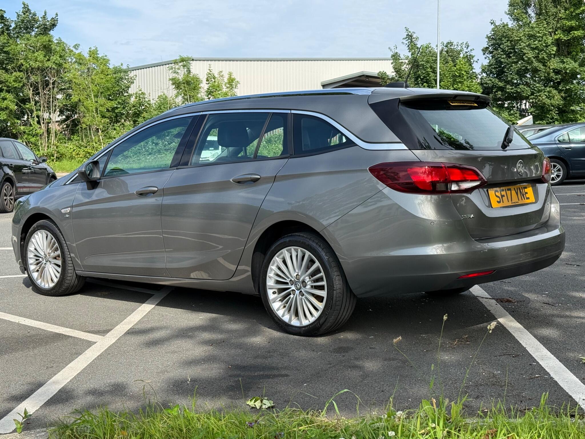 Vauxhall Astra - Image 4