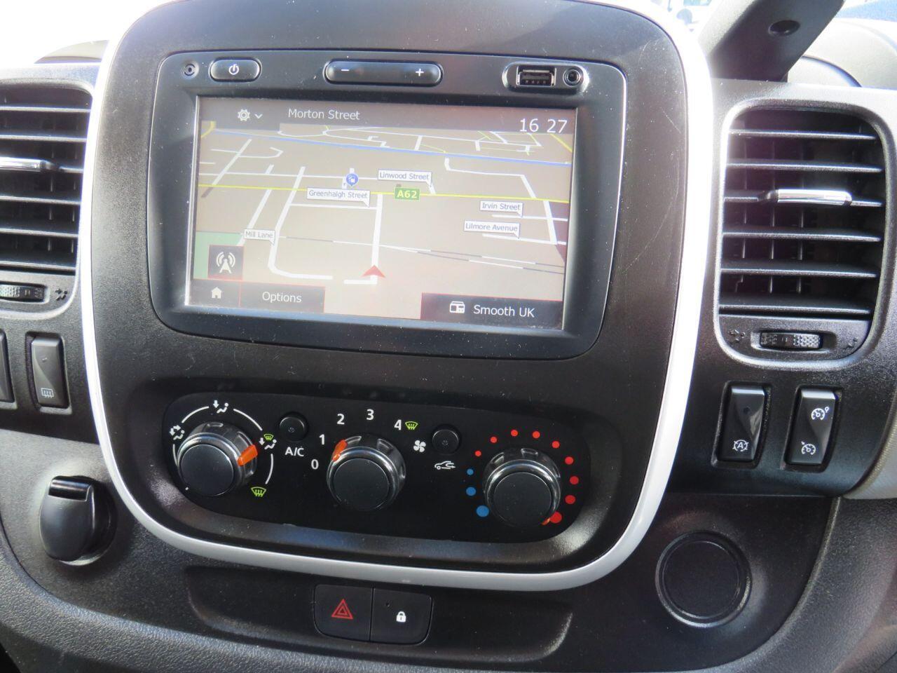 Renault Trafic - Image 12