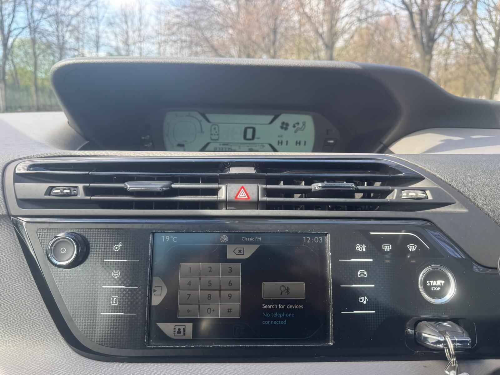 Citroen C4 Picasso - Image 40