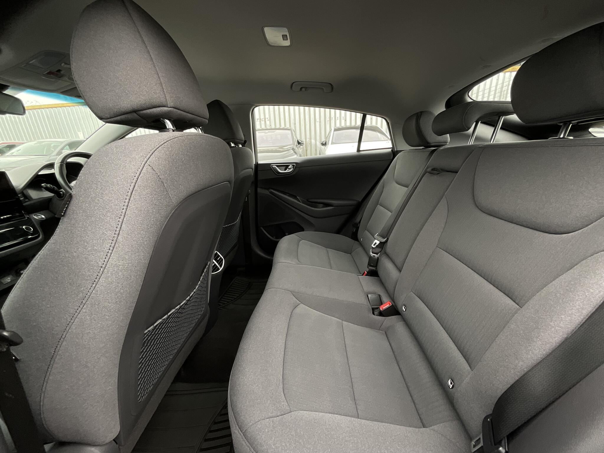 Hyundai Ioniq - Image 15