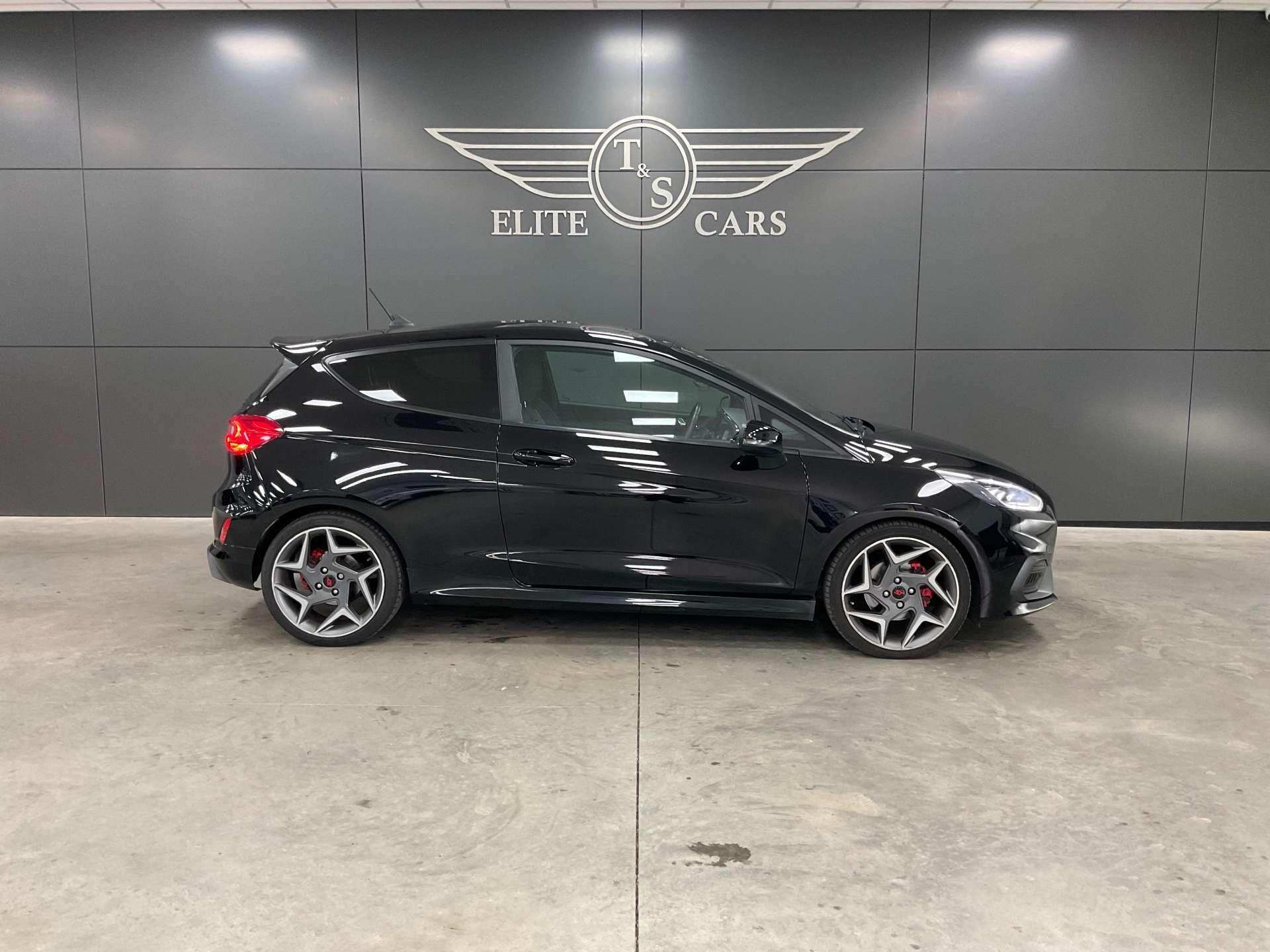 Ford Fiesta - Image 2