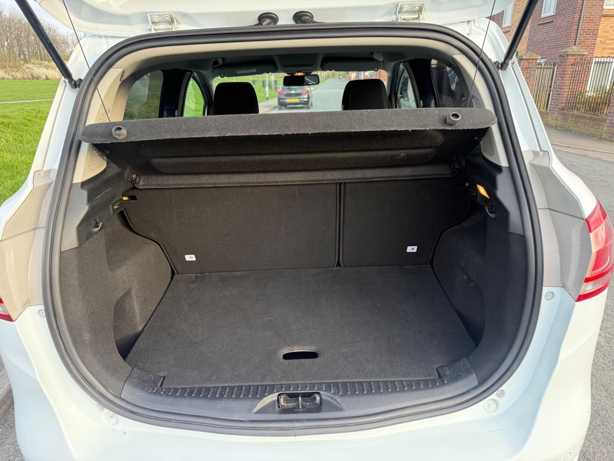 Ford B-Max - Image 9