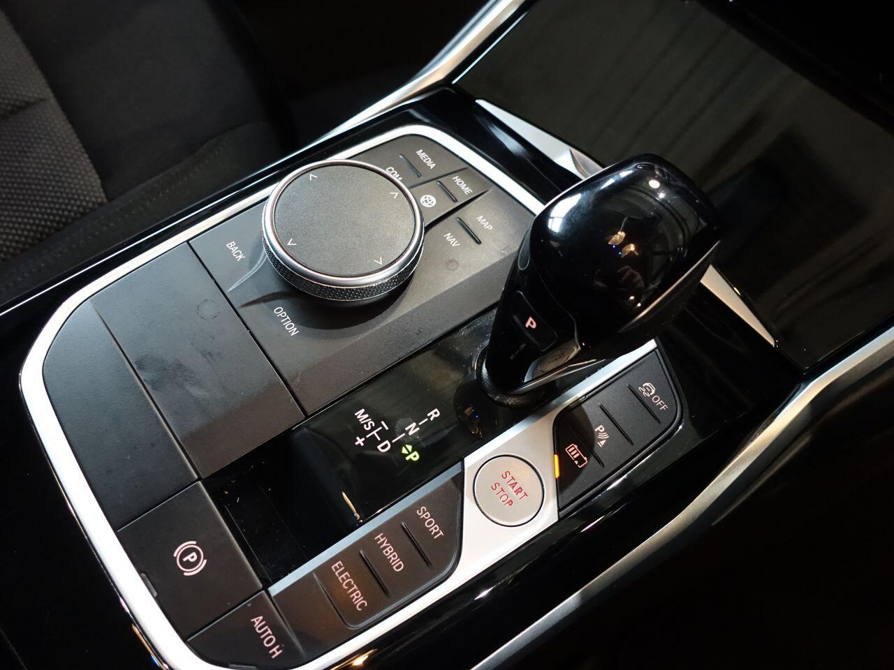 BMW 3 Series - Image 29