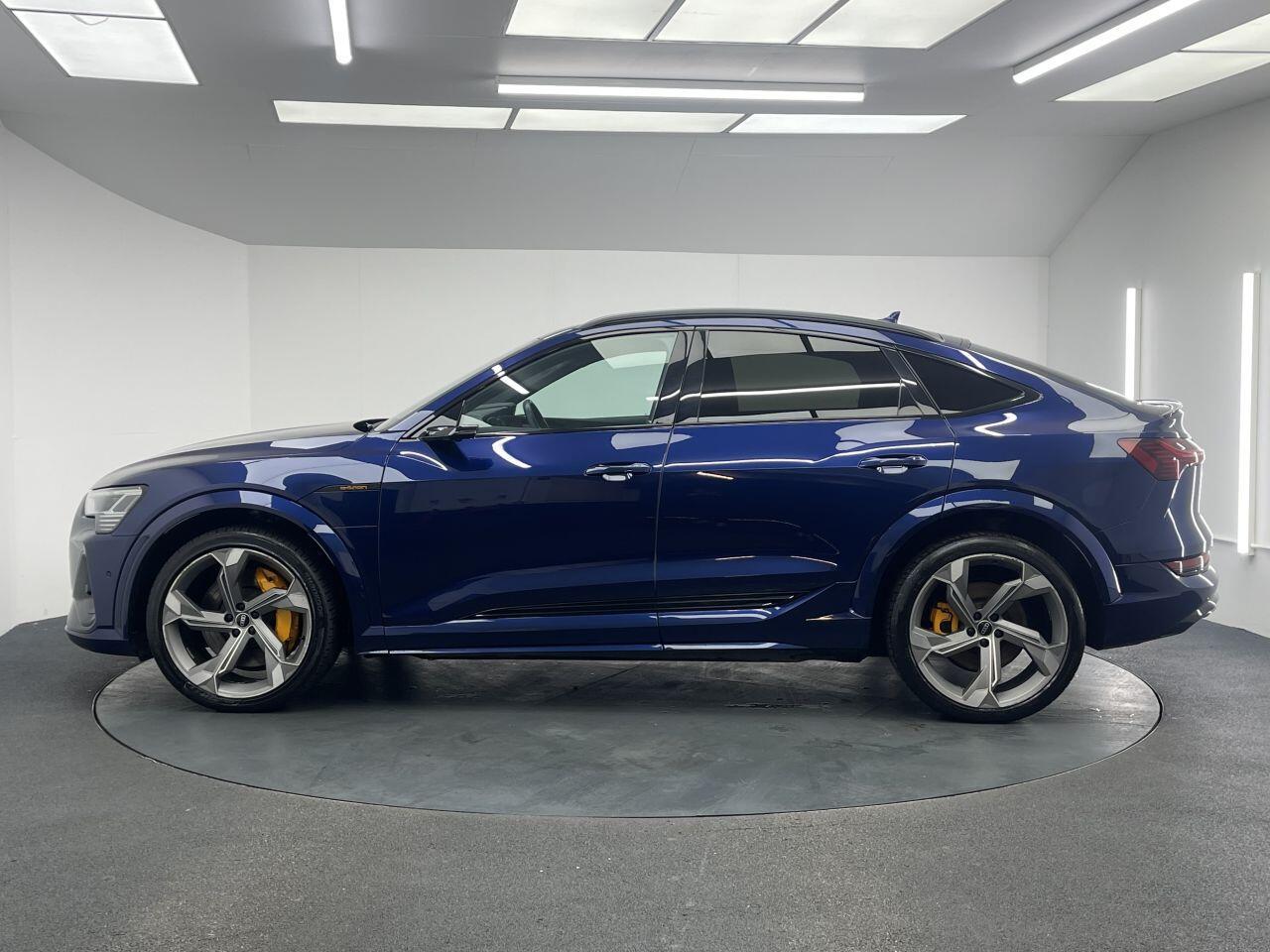 Audi e-tron S - Image 8