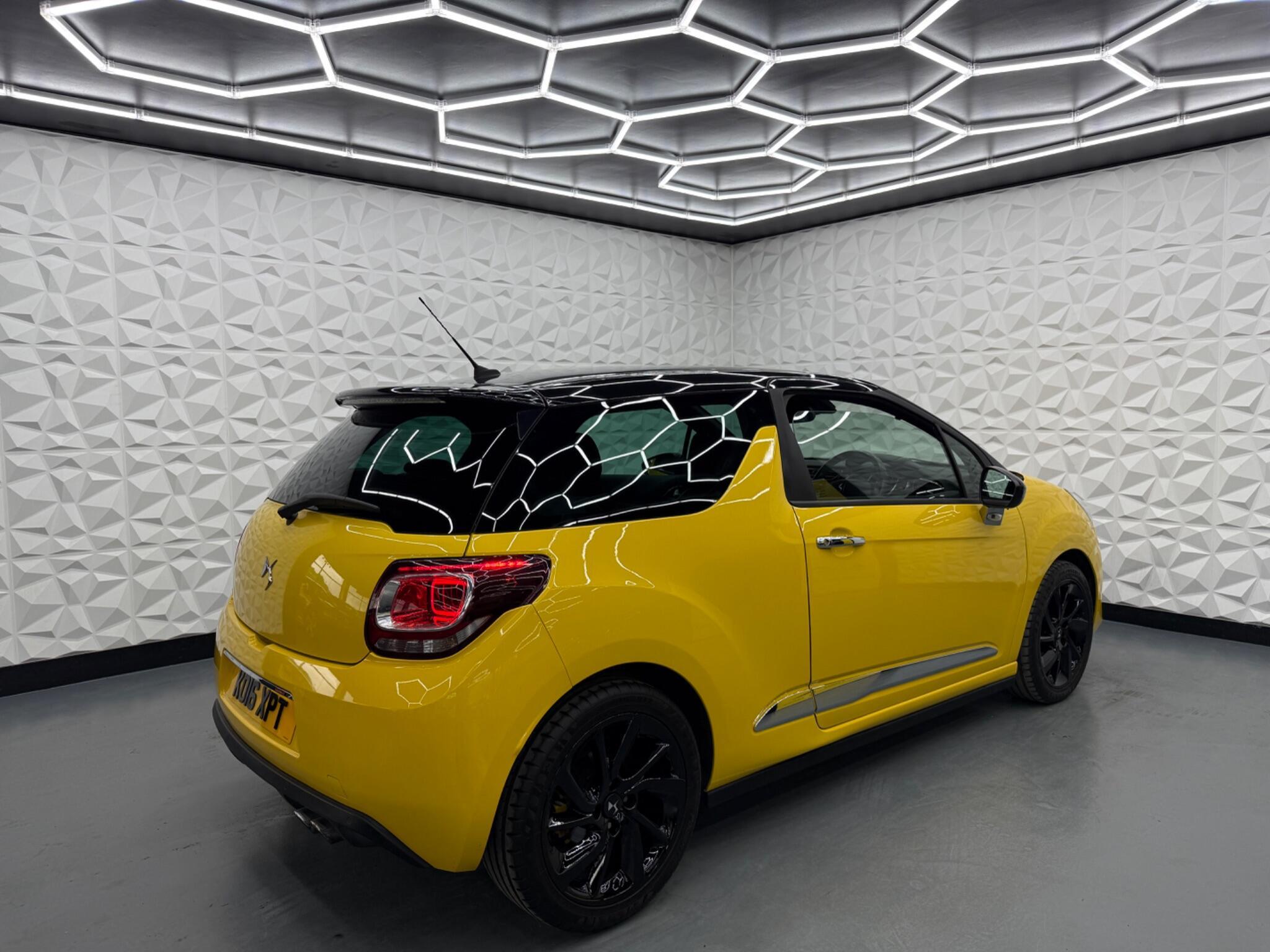 DS AUTOMOBILES DS 3 - Image 14