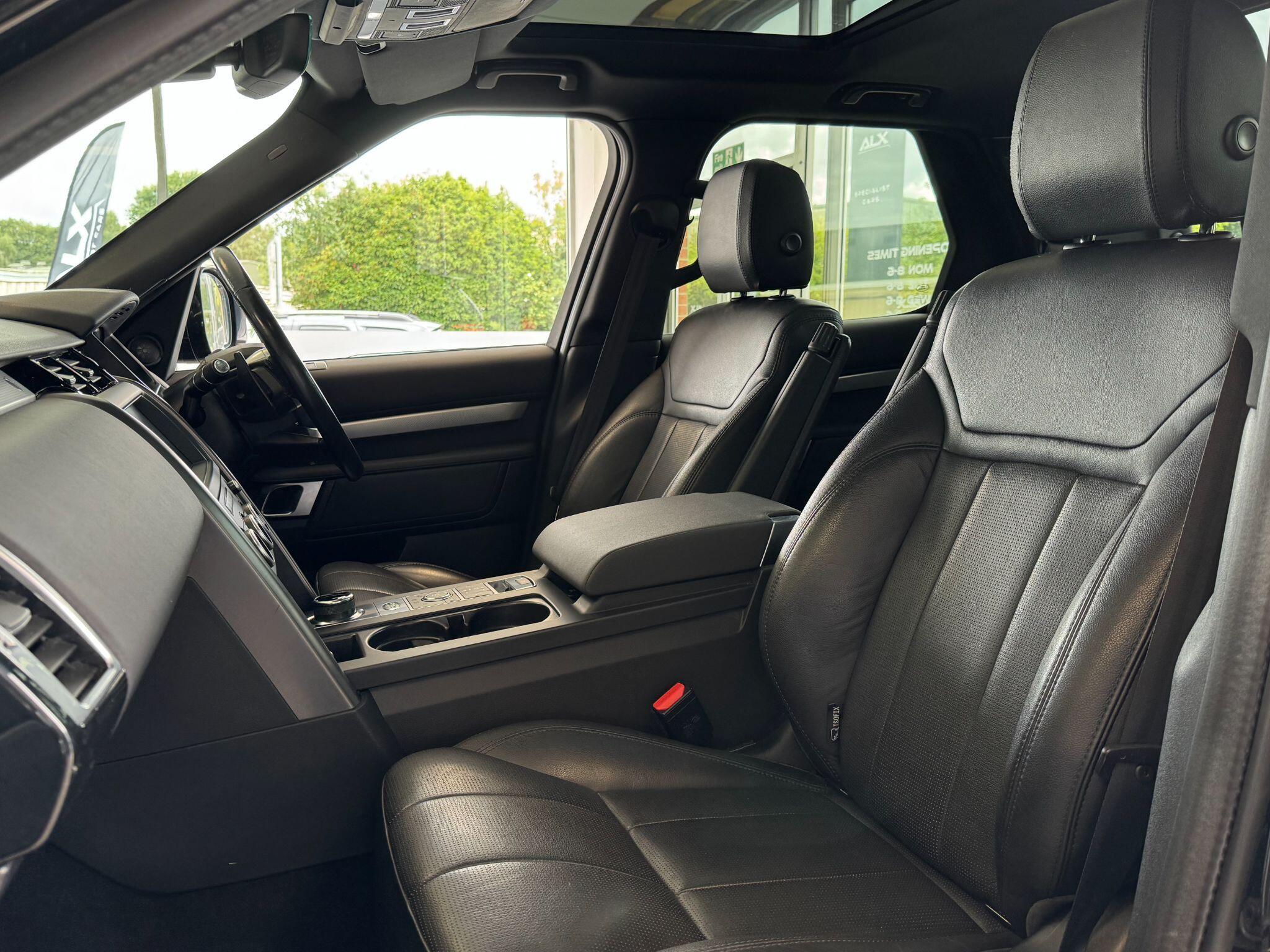 Land Rover Discovery - Image 3