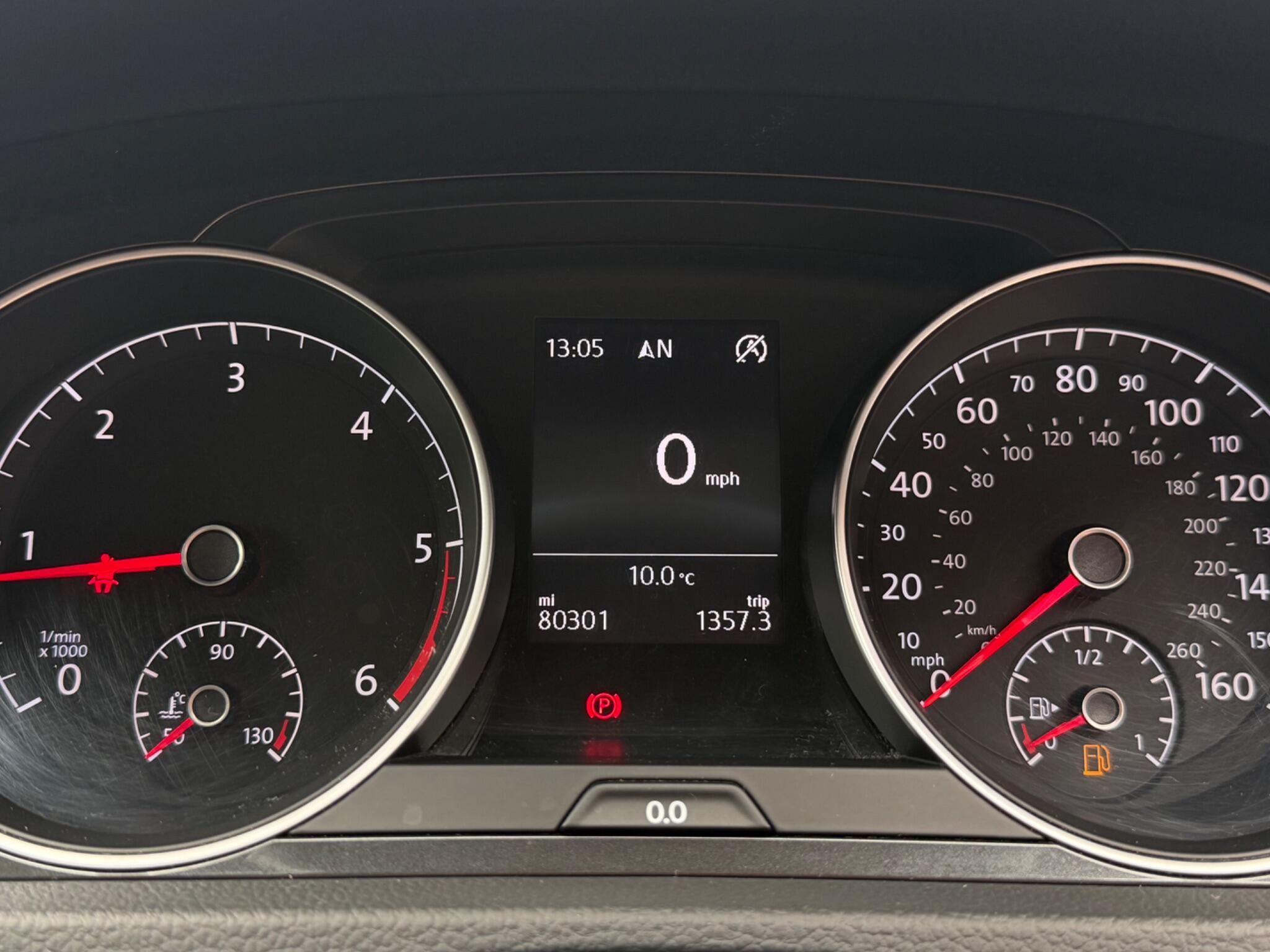 Volkswagen Golf - Image 19