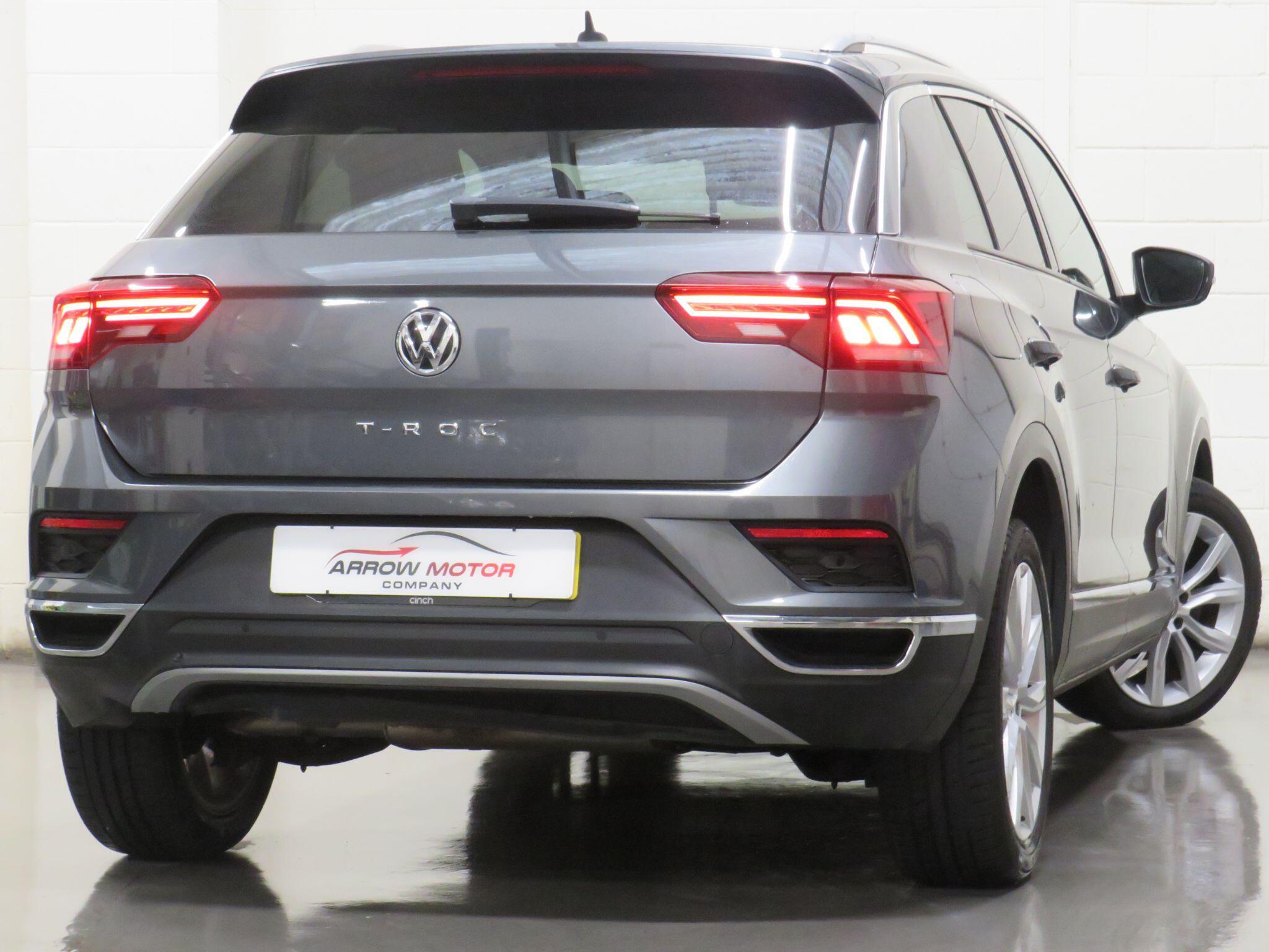 Volkswagen T-Roc - Image 3