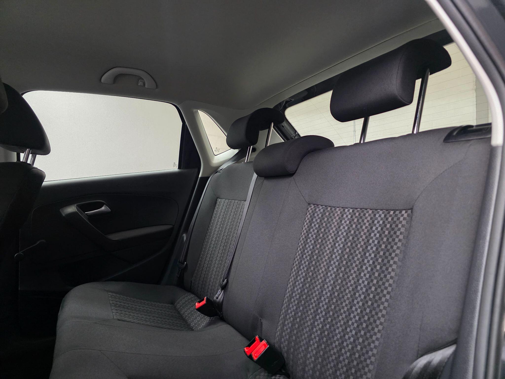 Volkswagen Polo - Image 19