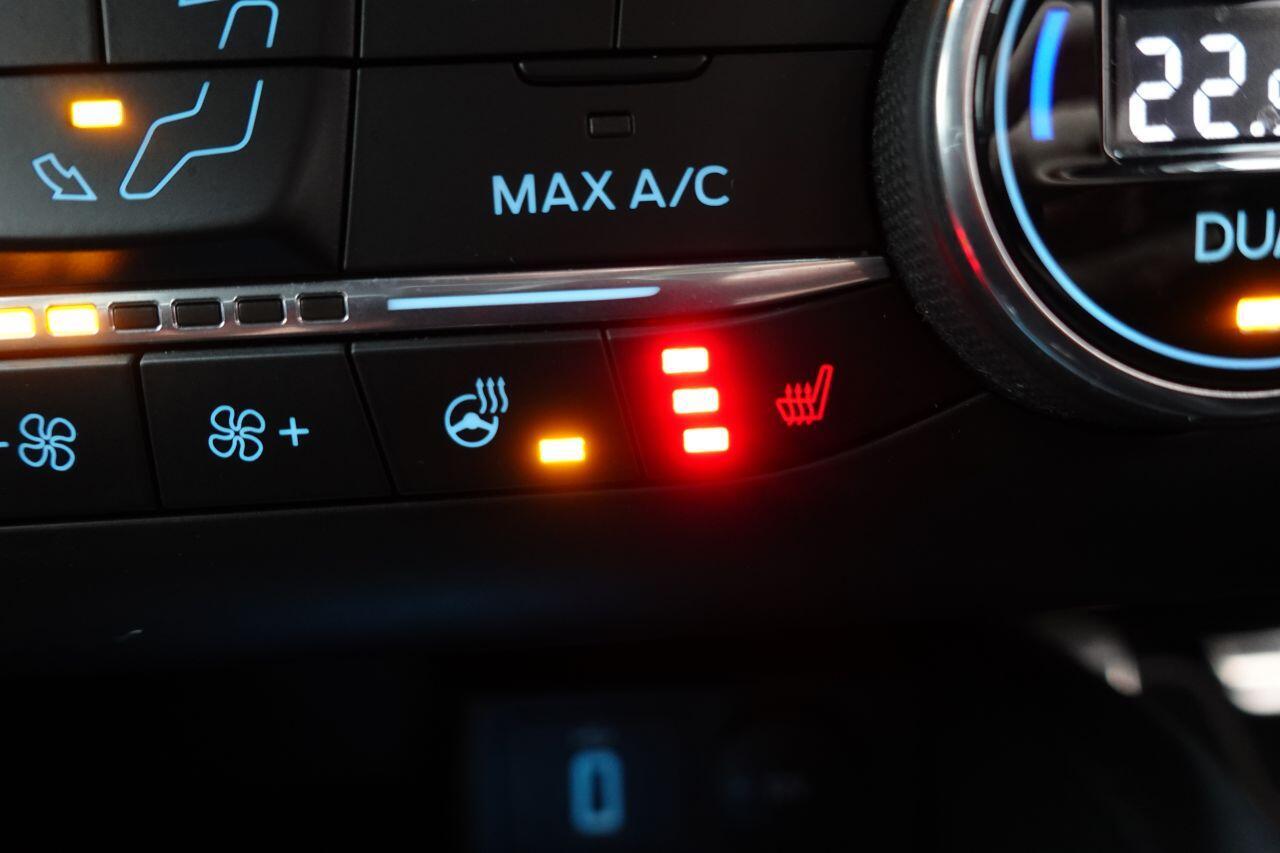 Ford Focus - Image 51