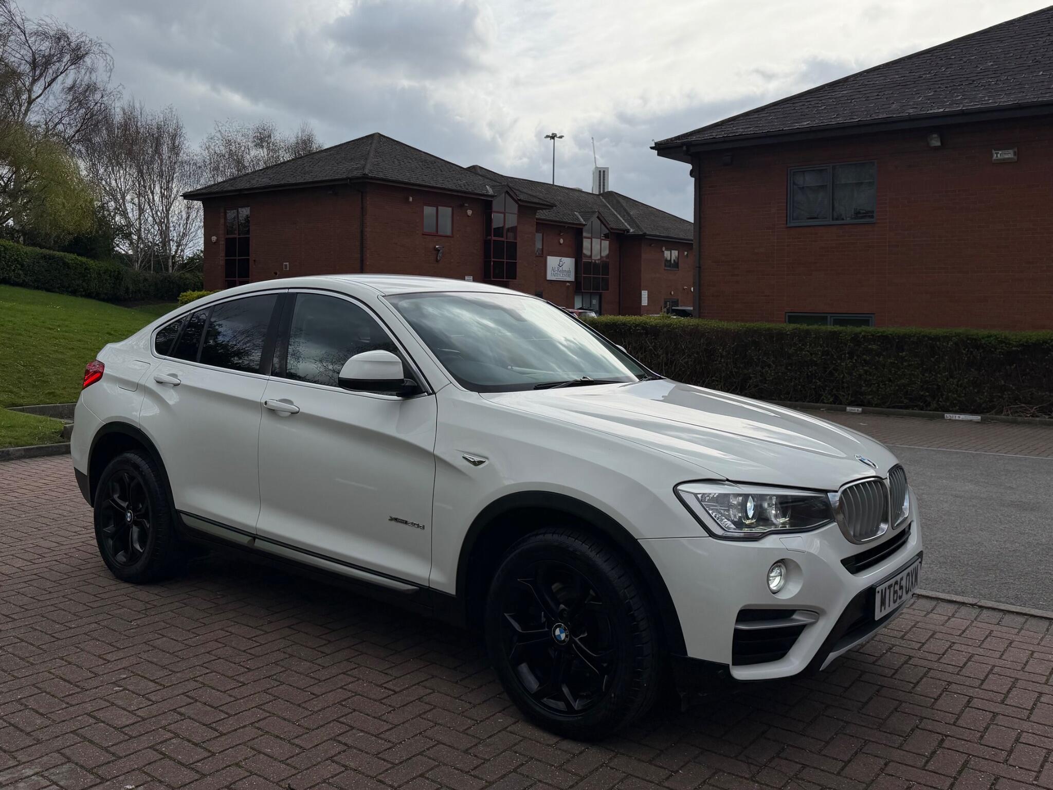 BMW X4 - Image 2