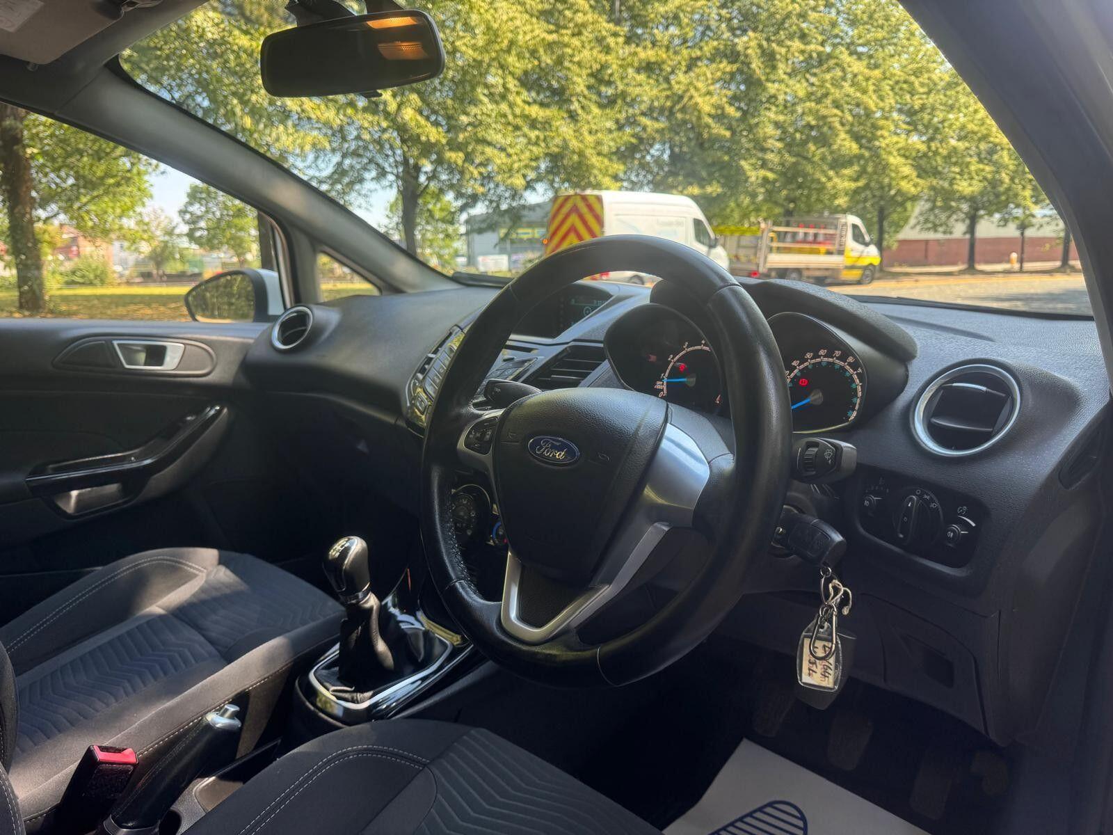 Ford Fiesta - Image 16