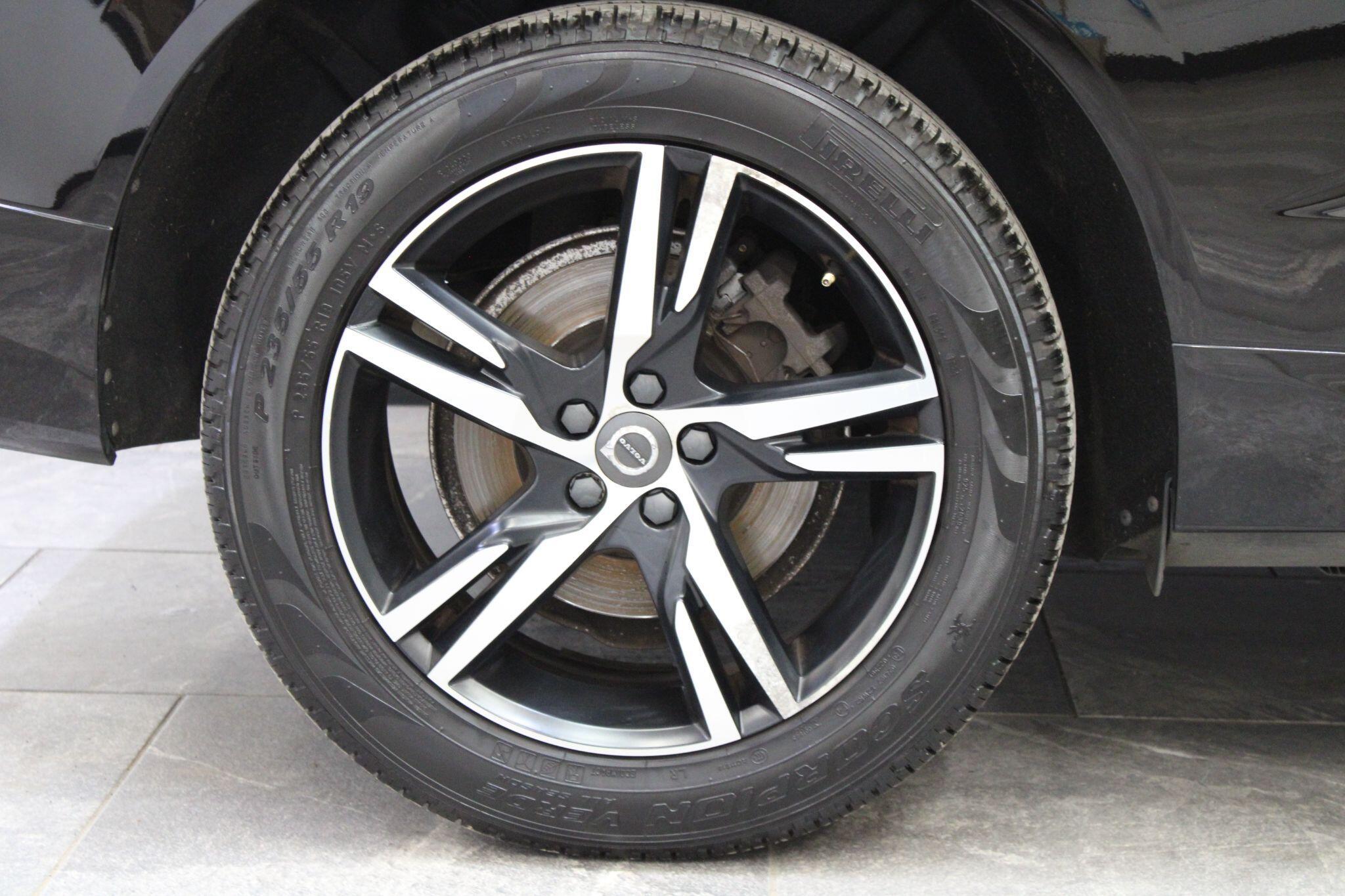 Volvo XC60 - Image 10