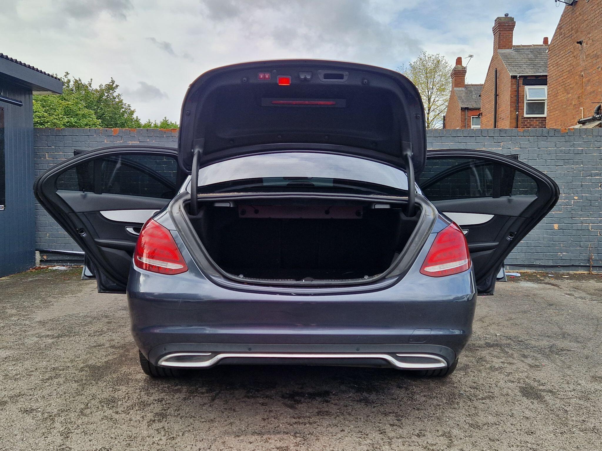 Mercedes C Class - Image 20