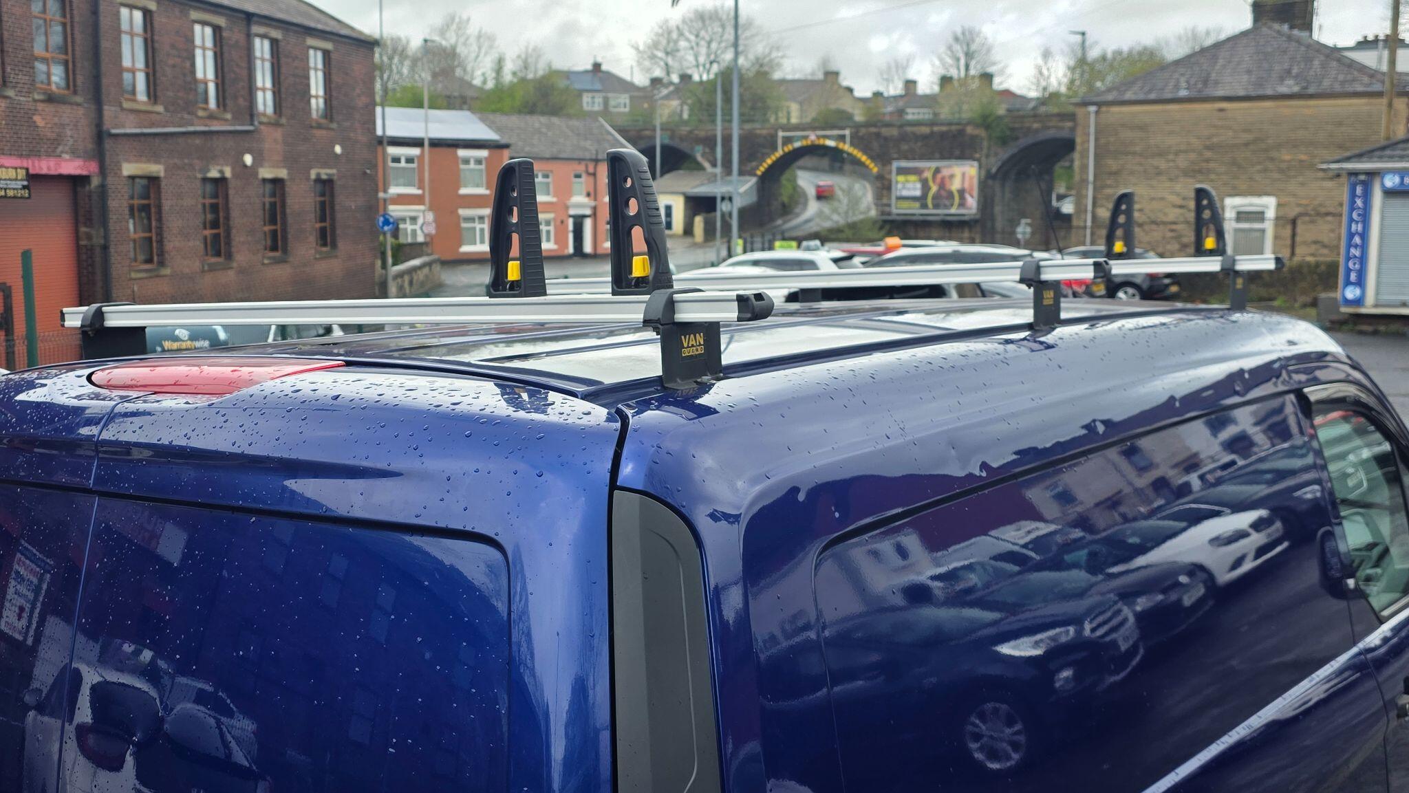 Ford Transit Connect - Image 12