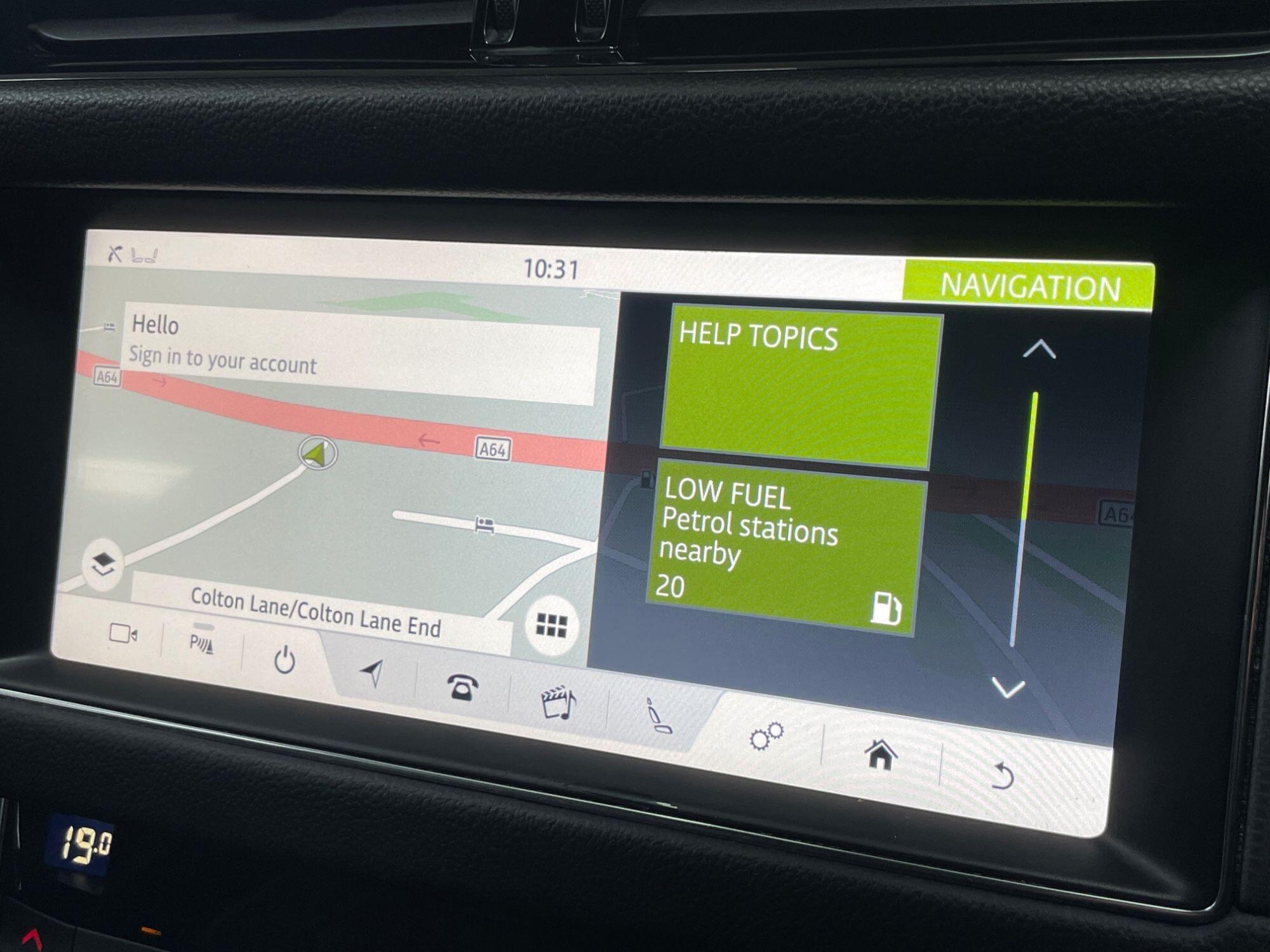 Jaguar XF - Image 37