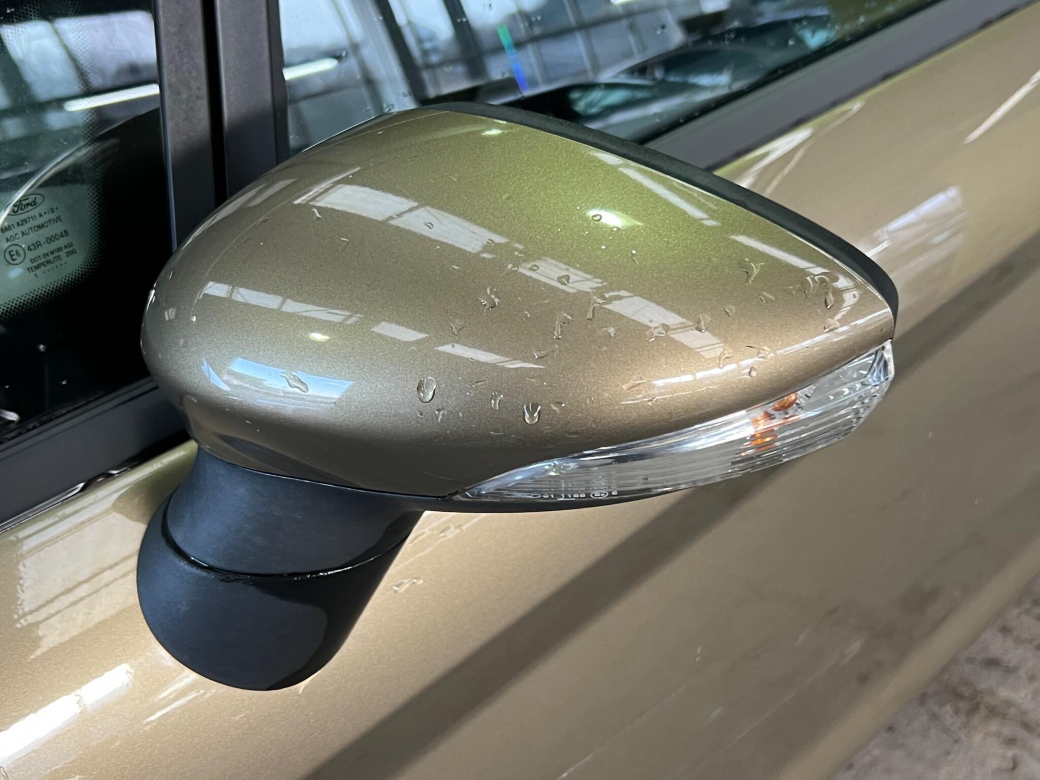 Ford Fiesta - Image 22