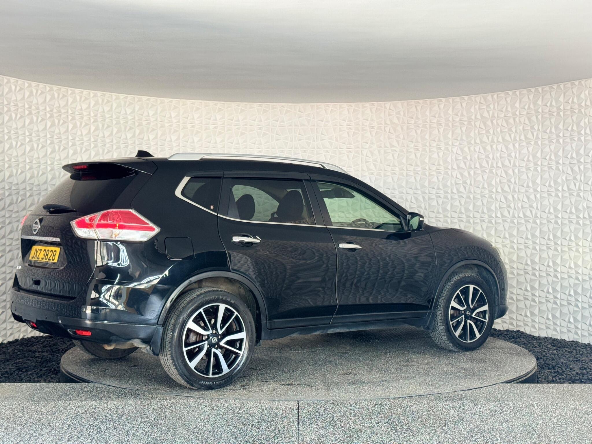 Nissan X-Trail - Image 11