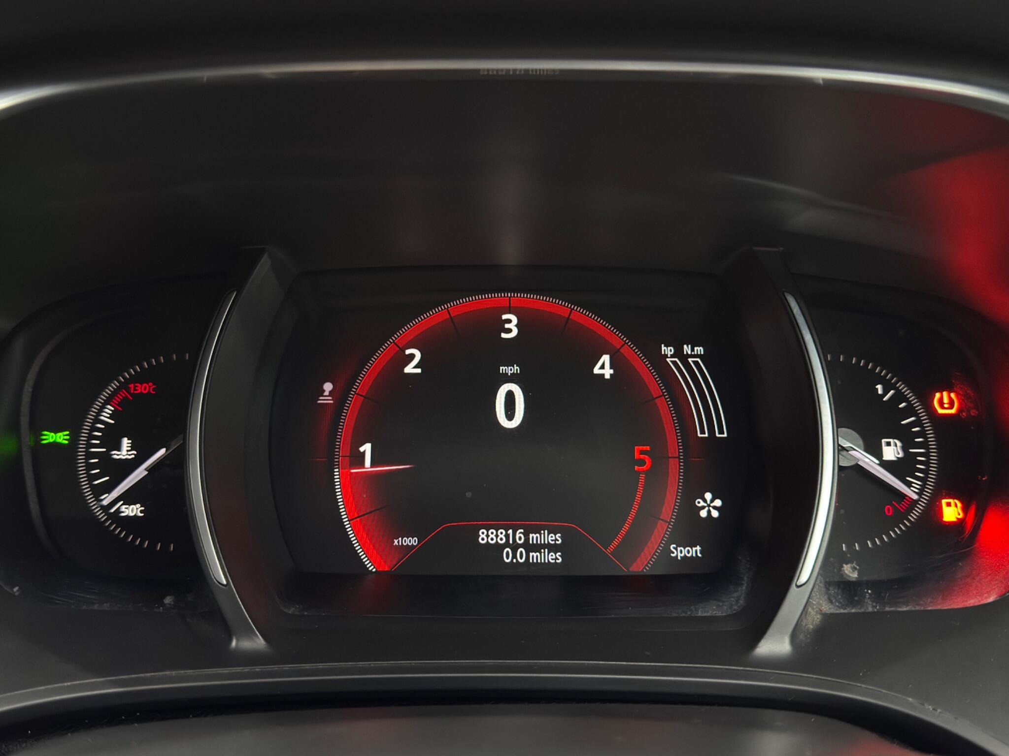 Renault Megane - Image 23