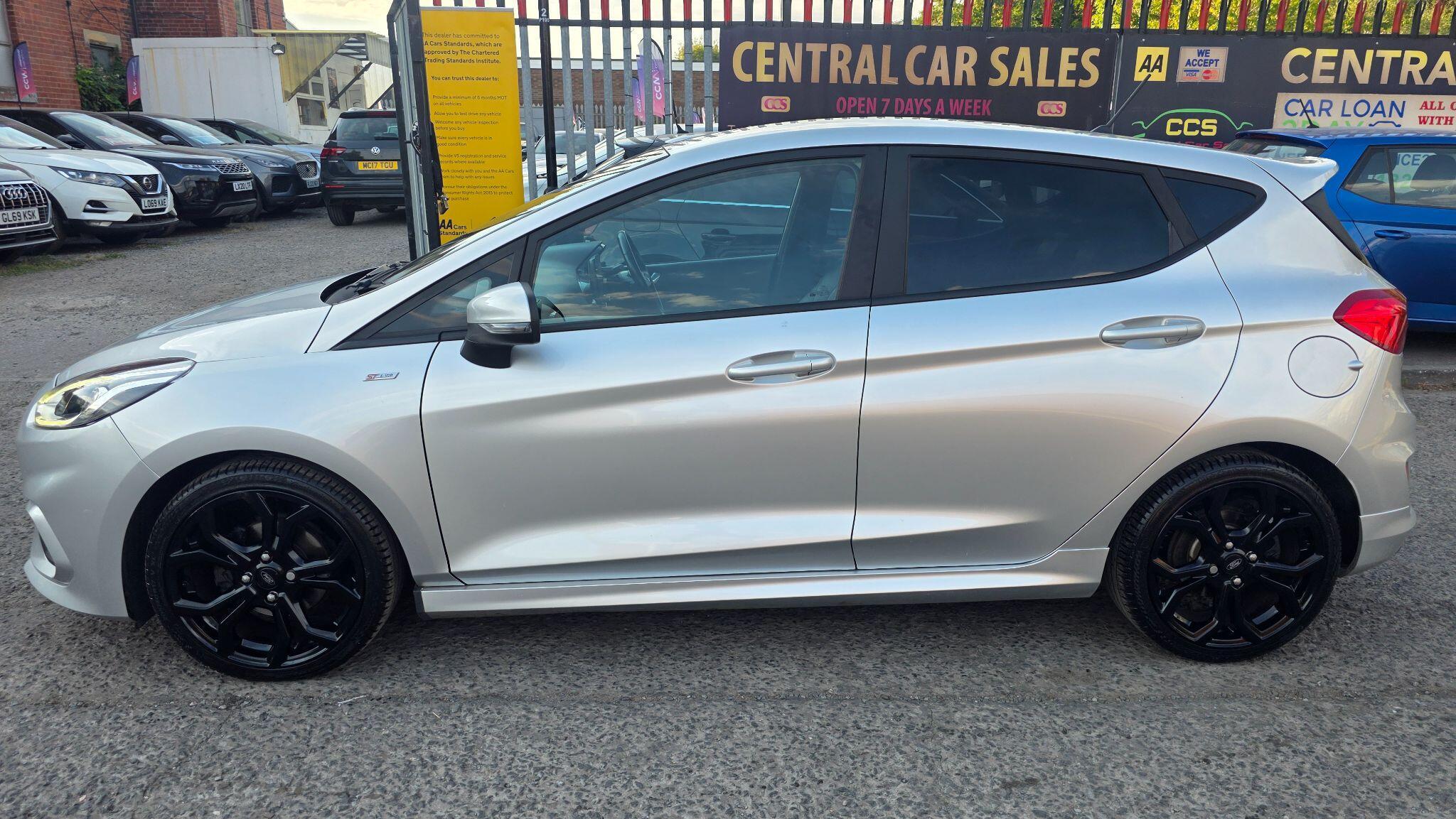 Ford Fiesta - Image 18