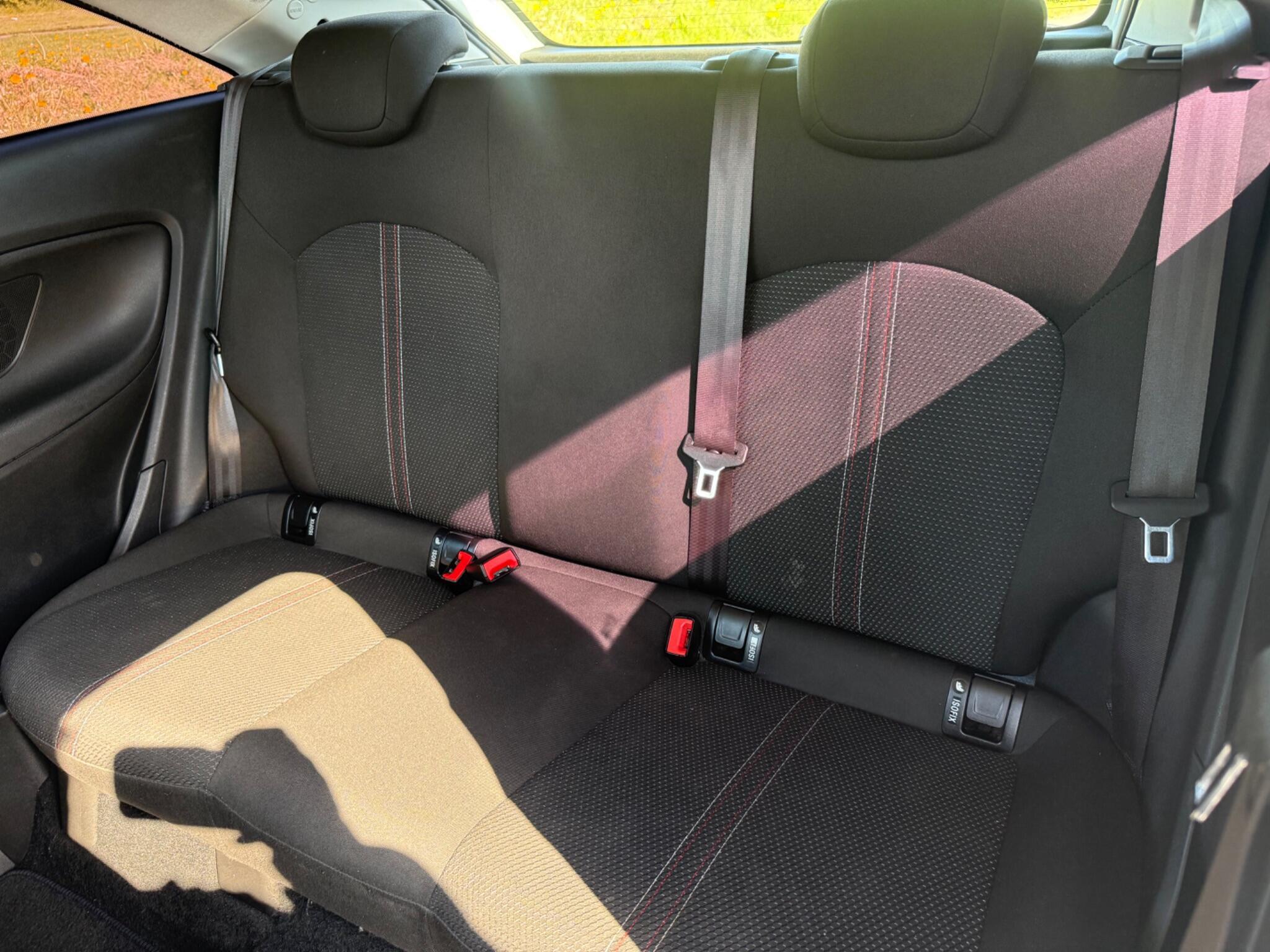 Vauxhall Corsa - Image 9