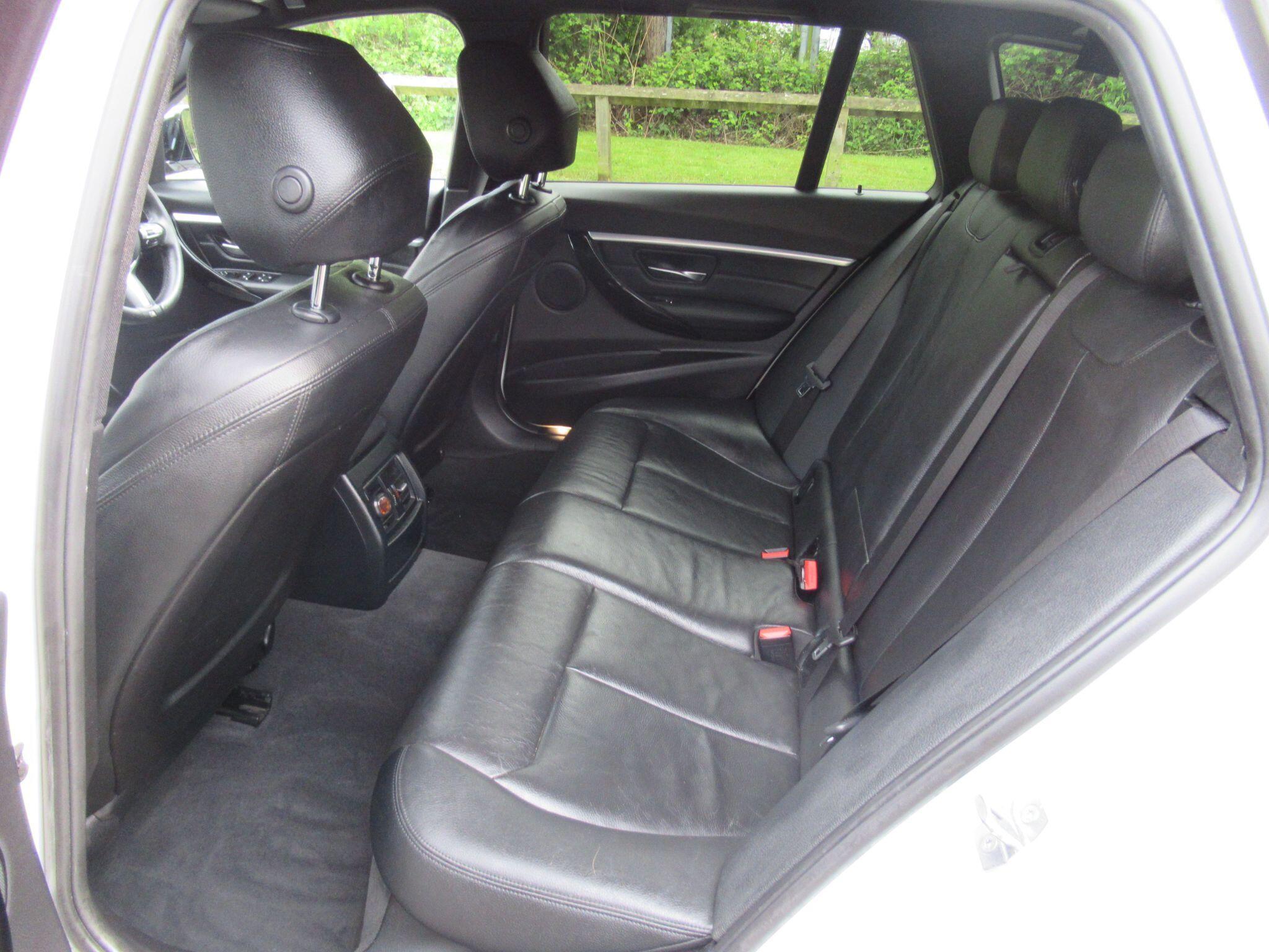 BMW 3 Series - Image 14