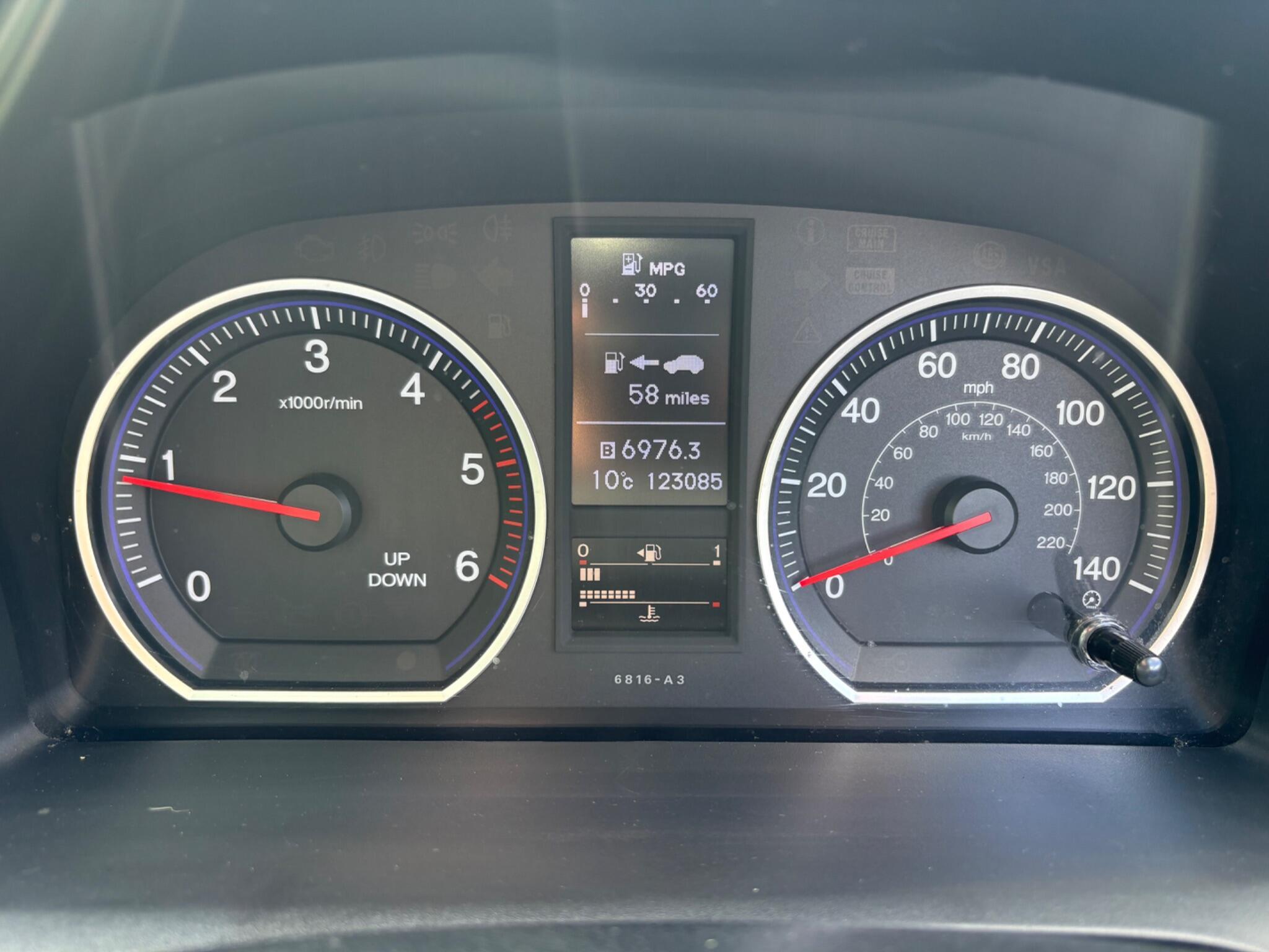 Honda CR-V - Image 32