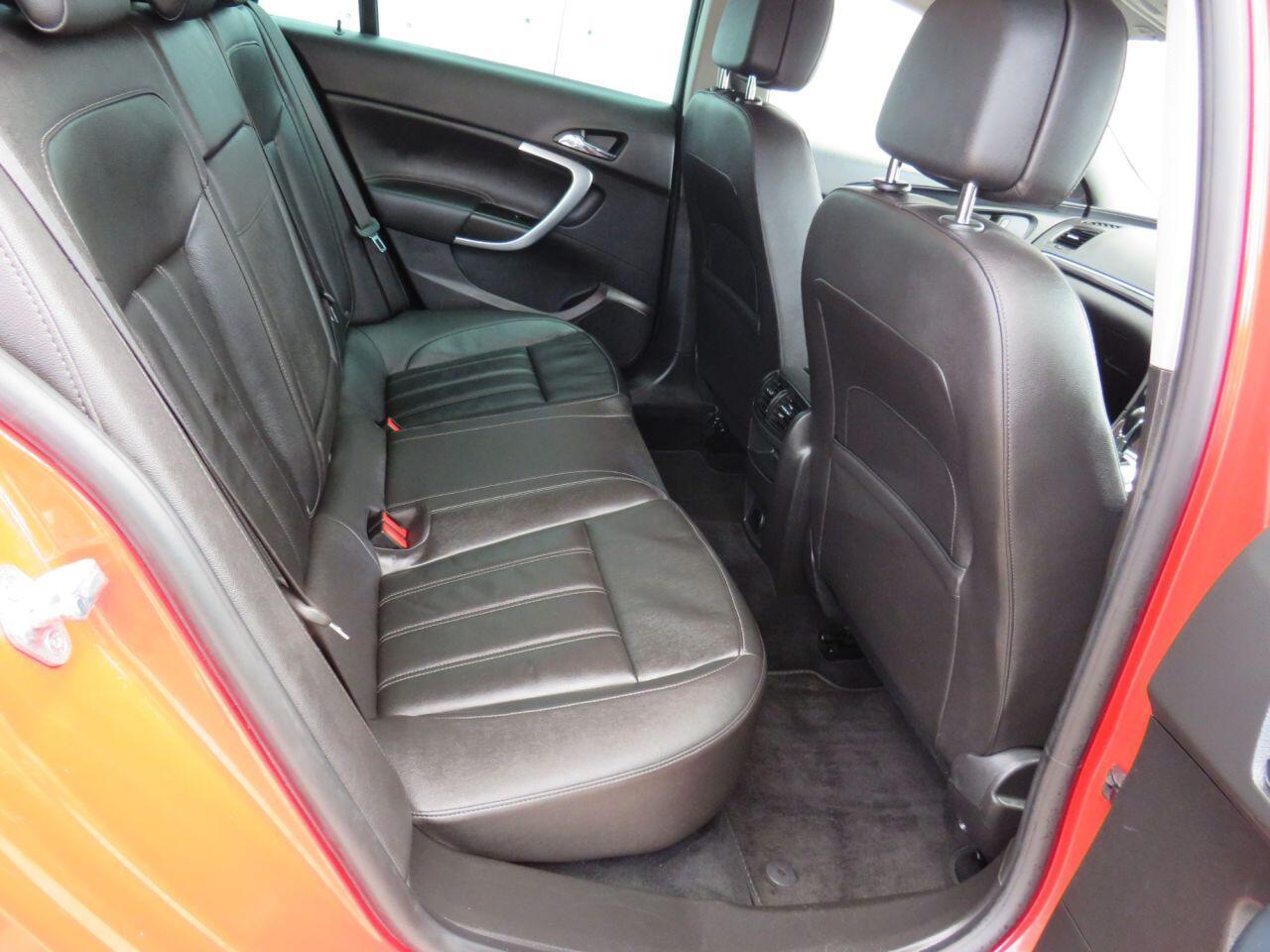 Vauxhall Insignia - Image 8