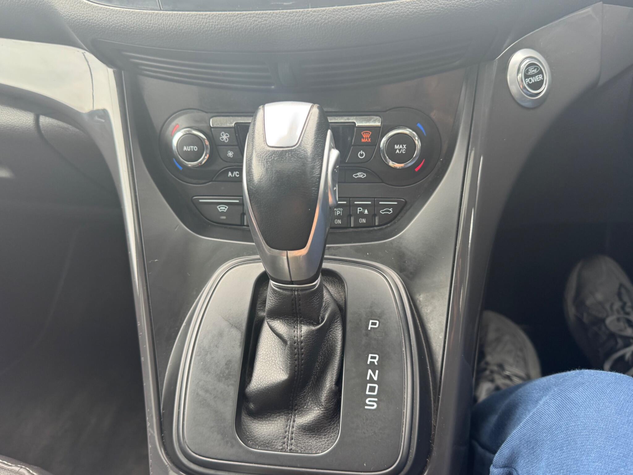 Ford Kuga - Image 13