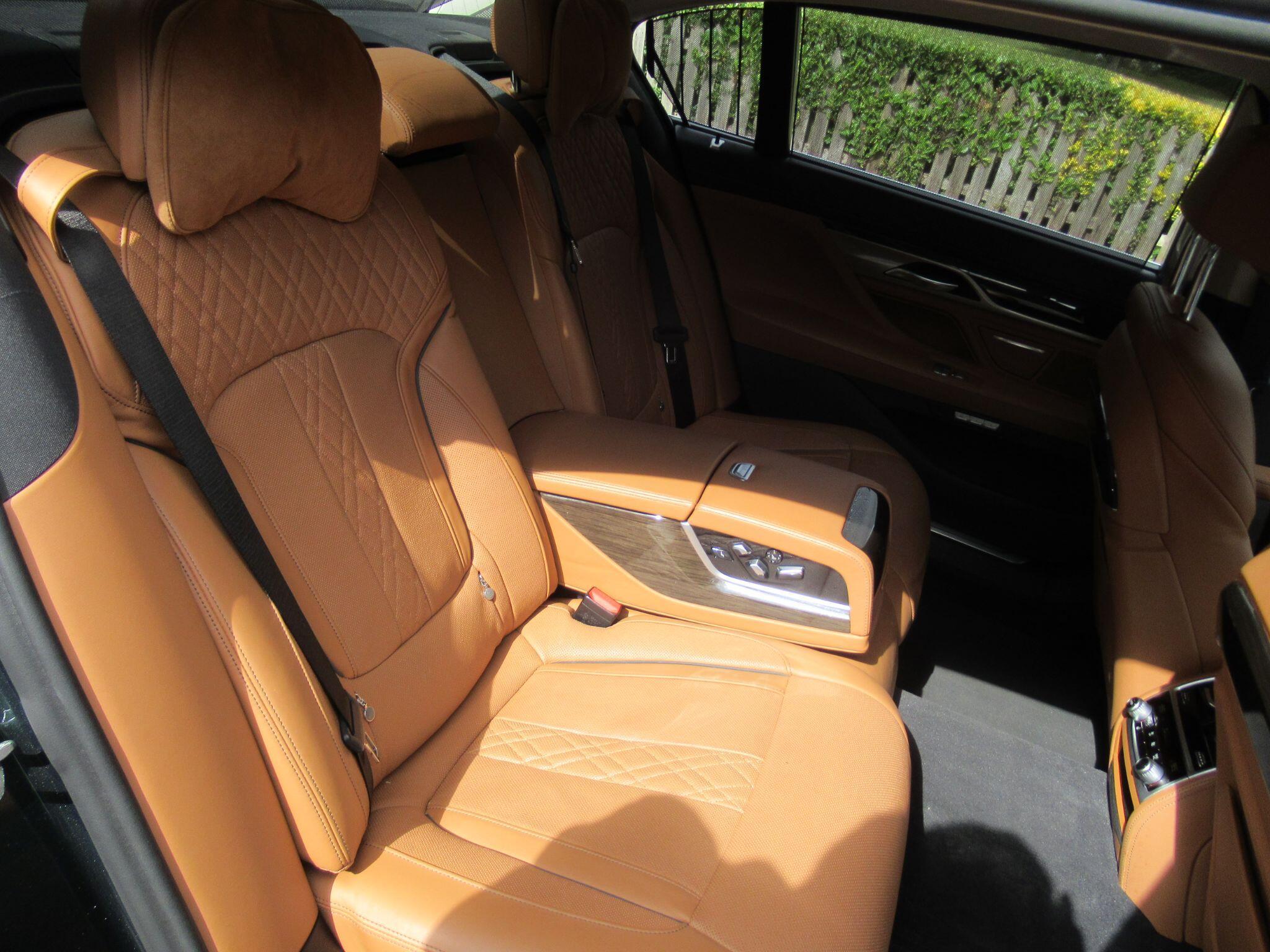 BMW 7 Series - Image 30