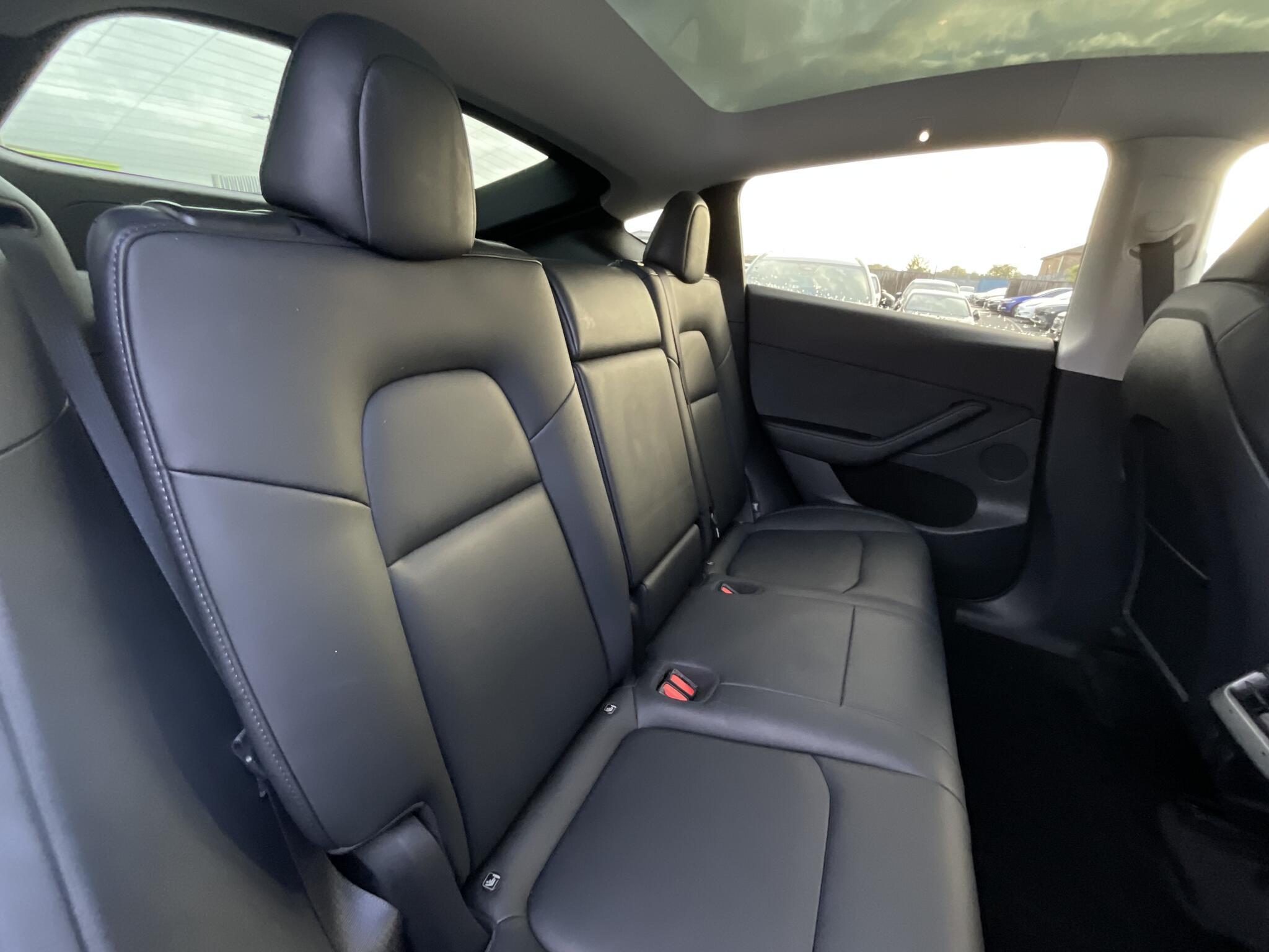 Tesla Model Y - Image 11