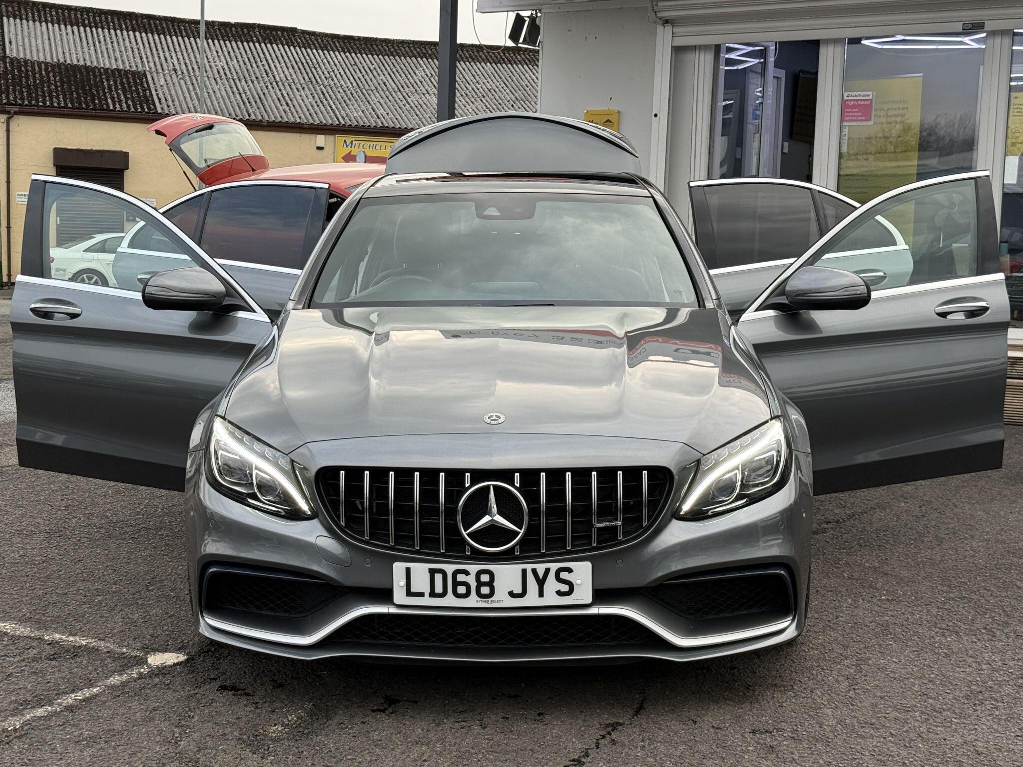 Mercedes C Class - Image 21