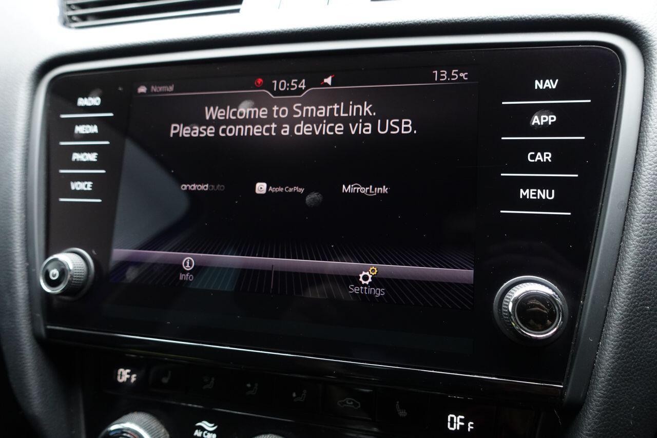 Skoda Octavia - Image 32