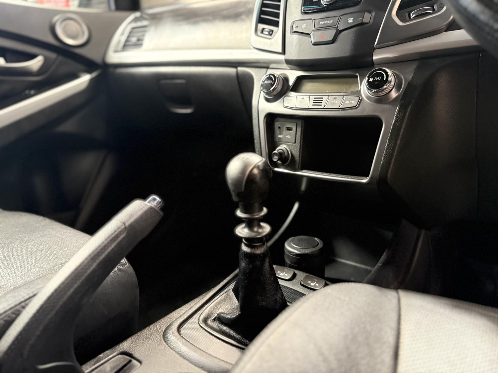 Ssangyong Korando - Image 9