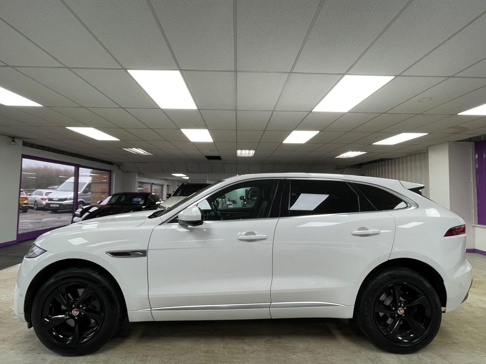 Jaguar F-Pace - Image 13
