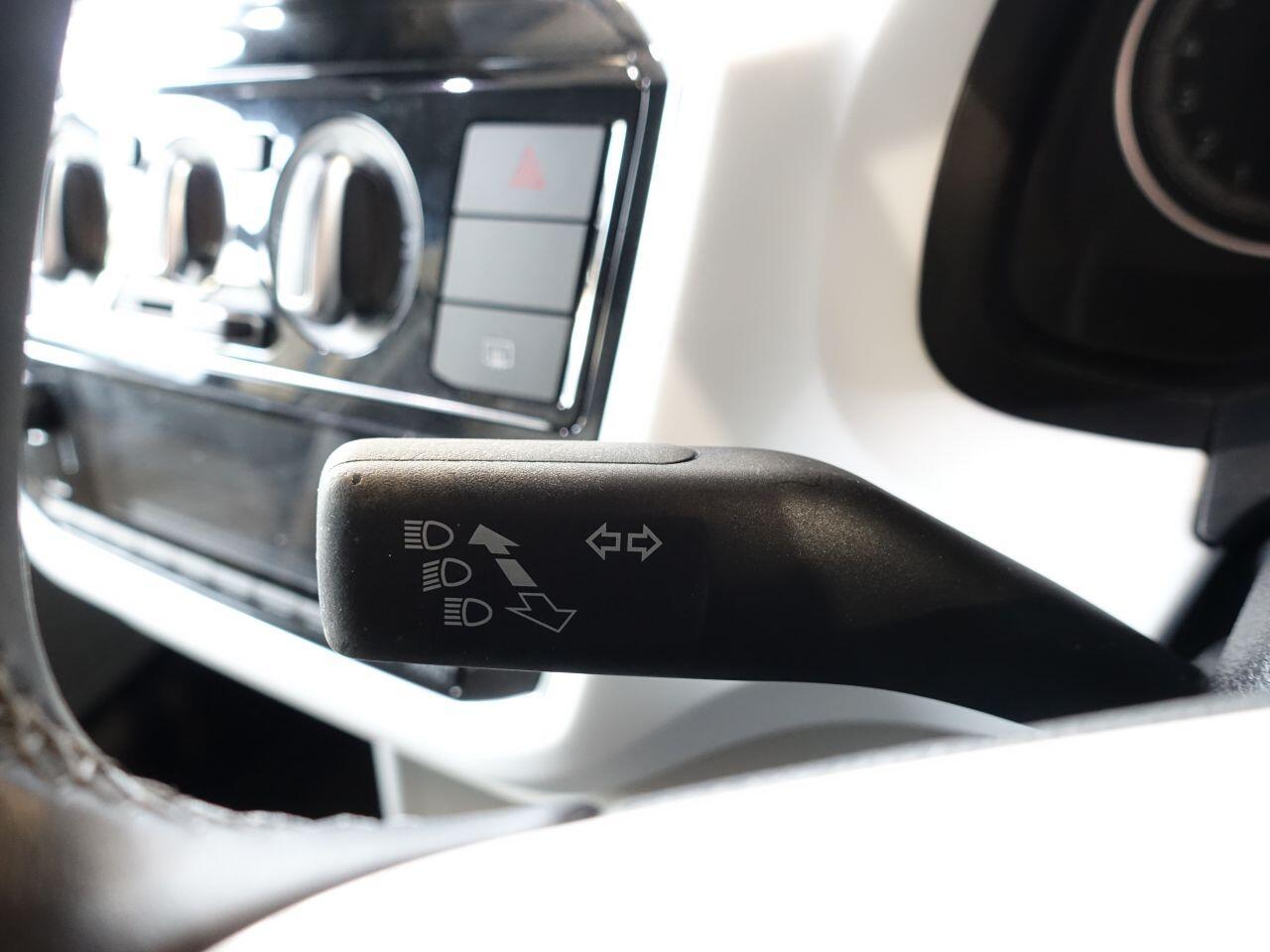 Volkswagen up! - Image 18