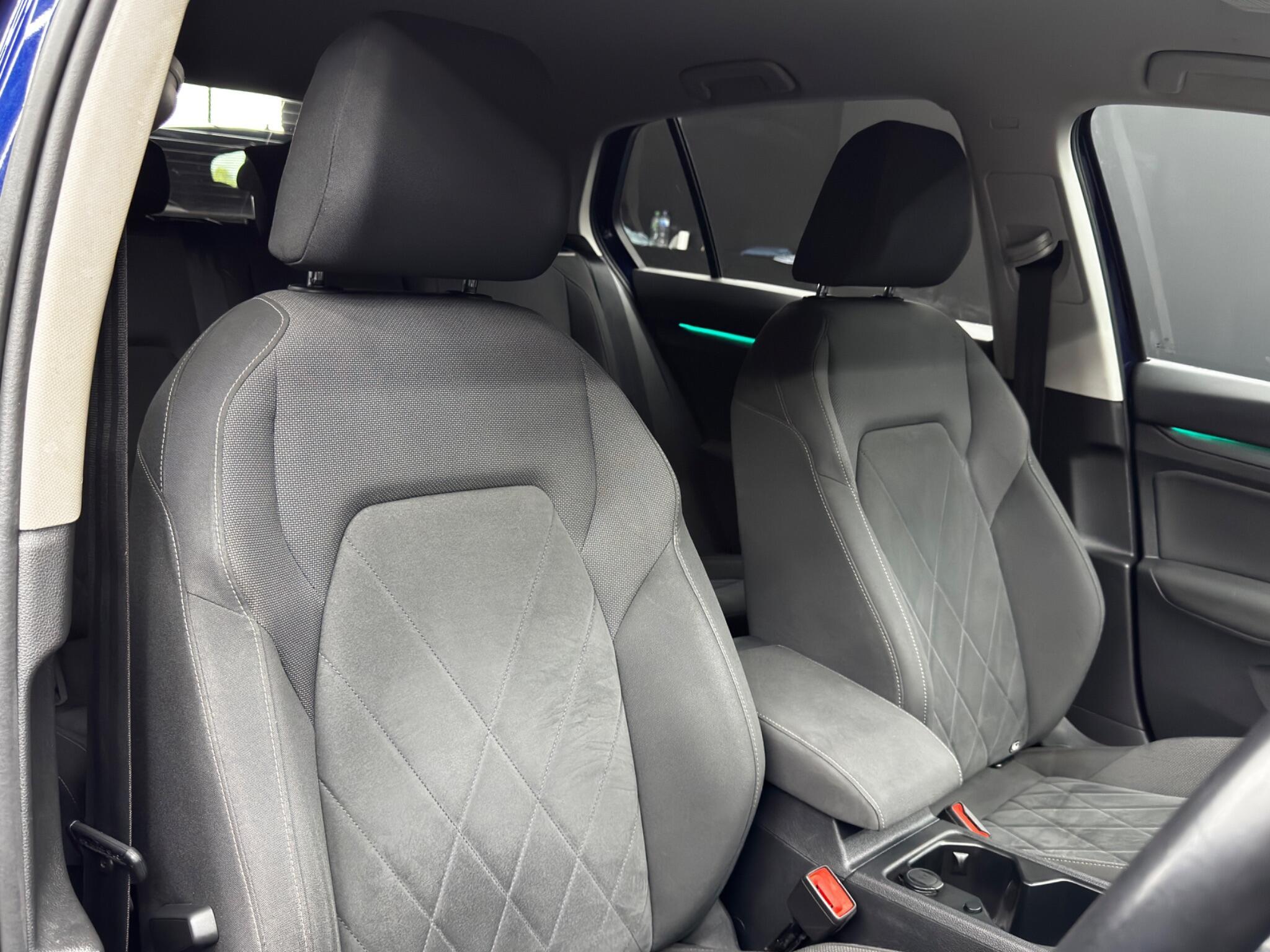 Volkswagen Golf - Image 12