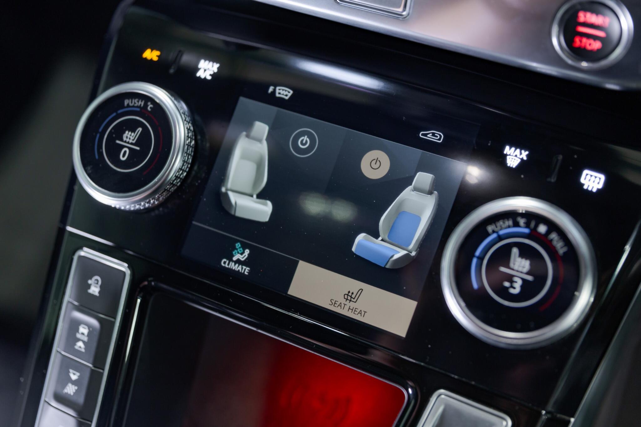 Jaguar I-Pace - Image 49