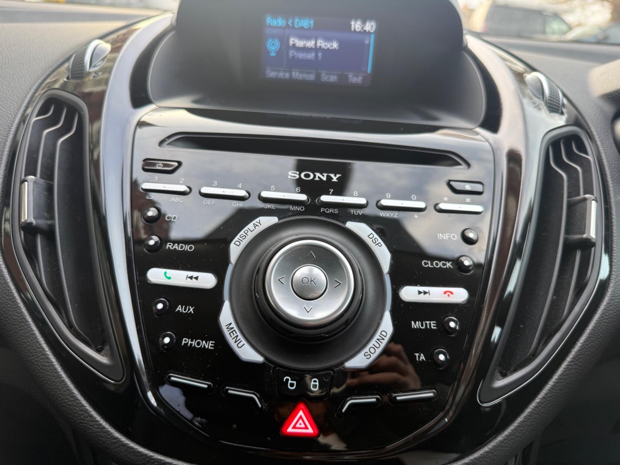 Ford B-Max - Image 21